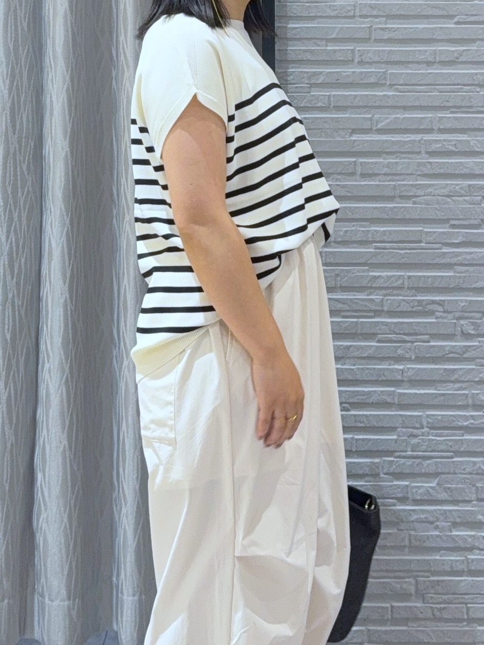 chさんの「THE SHOP TK｜【S-XL/ひんやりタッチ】多機能フレンチスリーブニット 洗濯機OK/UVケア/毛玉になりにくい」を使ったコーディネート