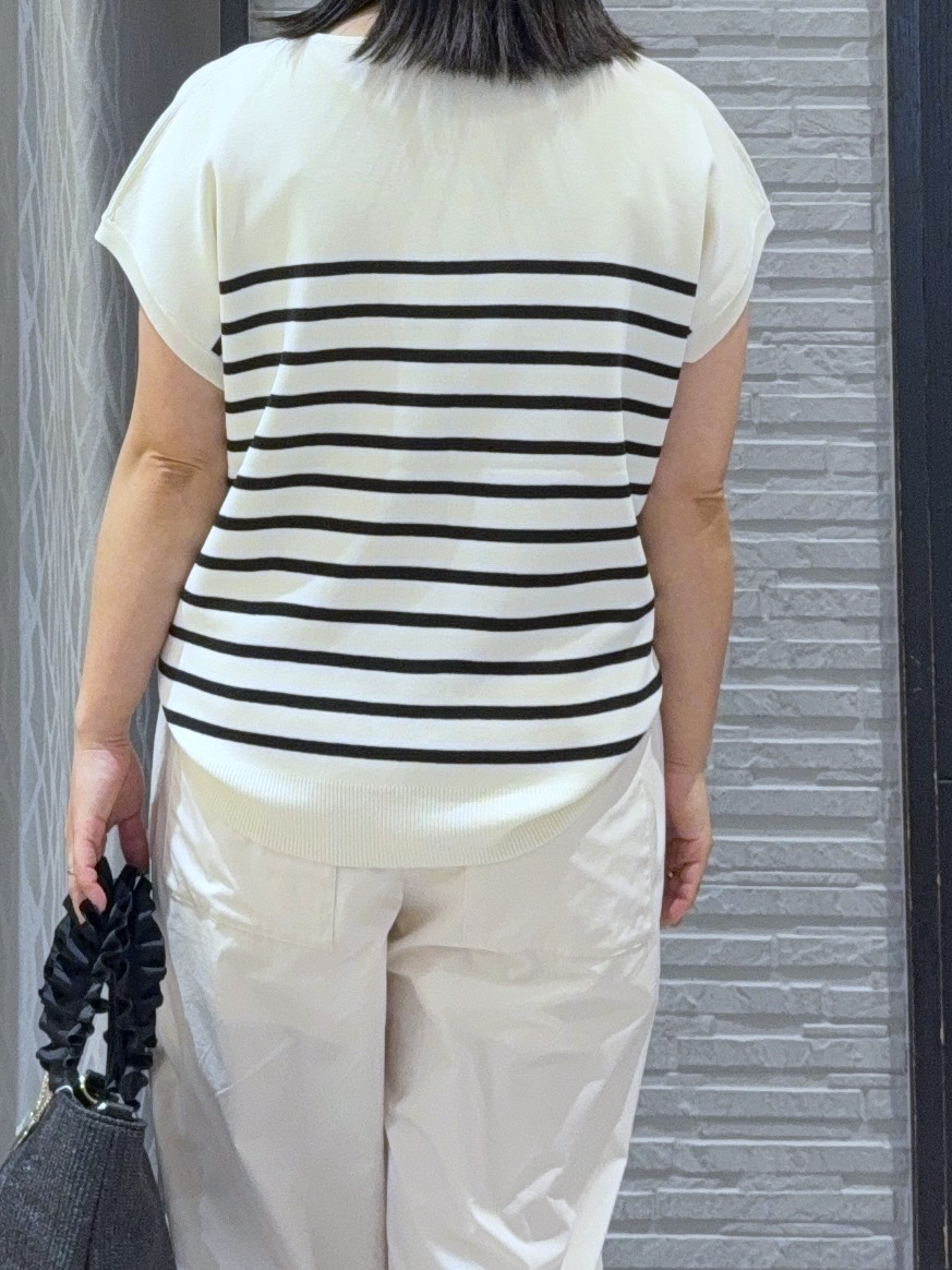 chさんの「THE SHOP TK｜【S-XL/ひんやりタッチ】多機能フレンチスリーブニット 洗濯機OK/UVケア/毛玉になりにくい」を使ったコーディネート