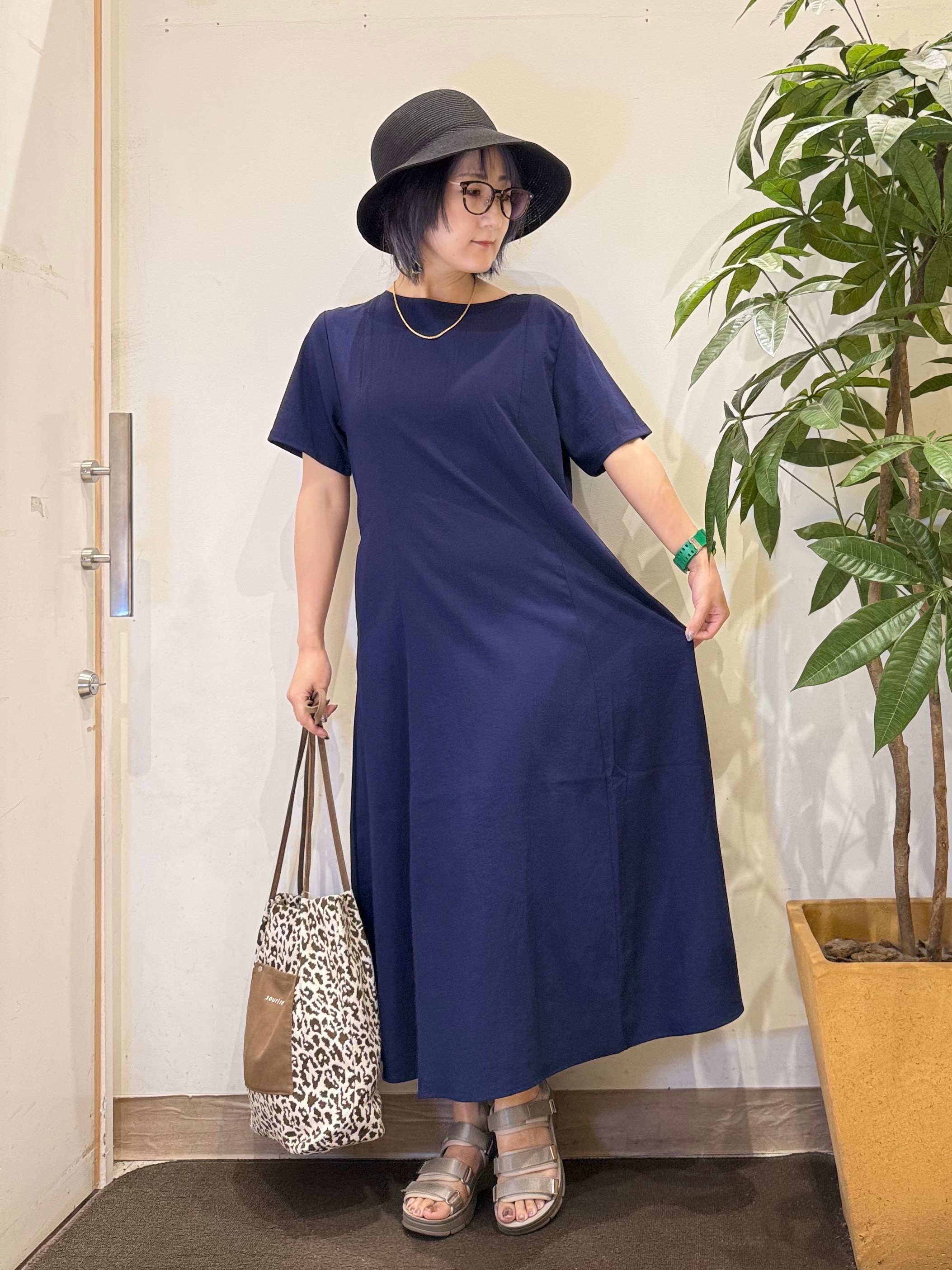 misakiさんの「SHOO･LA･RUE｜【S-LL/洗濯機可/セットアップ可】軽凛(かろりん) ひんやり切替ワンピース」を使ったコーディネート