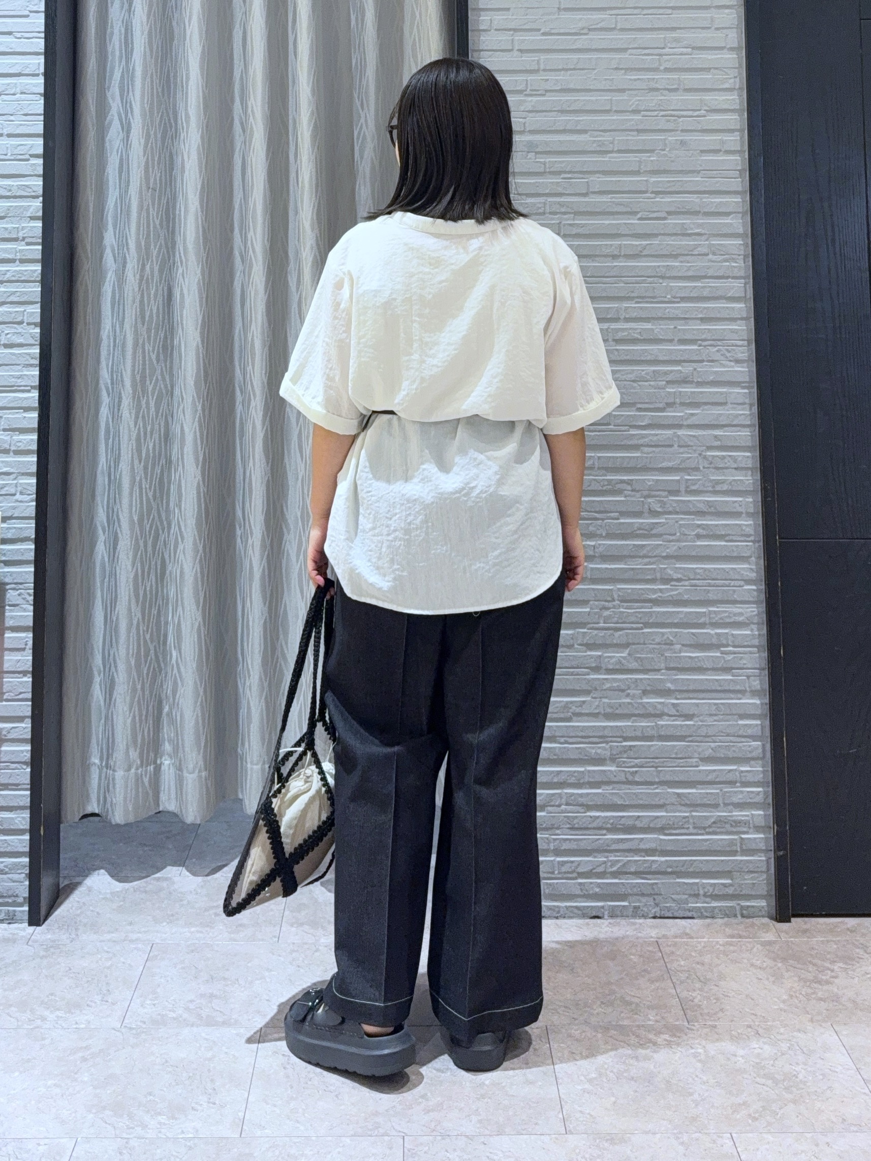 chさんの「THE SHOP TK｜【M-XL/刻みネックですっきり見え】Wポケット金ボタン 5分袖シャツ」を使ったコーディネート