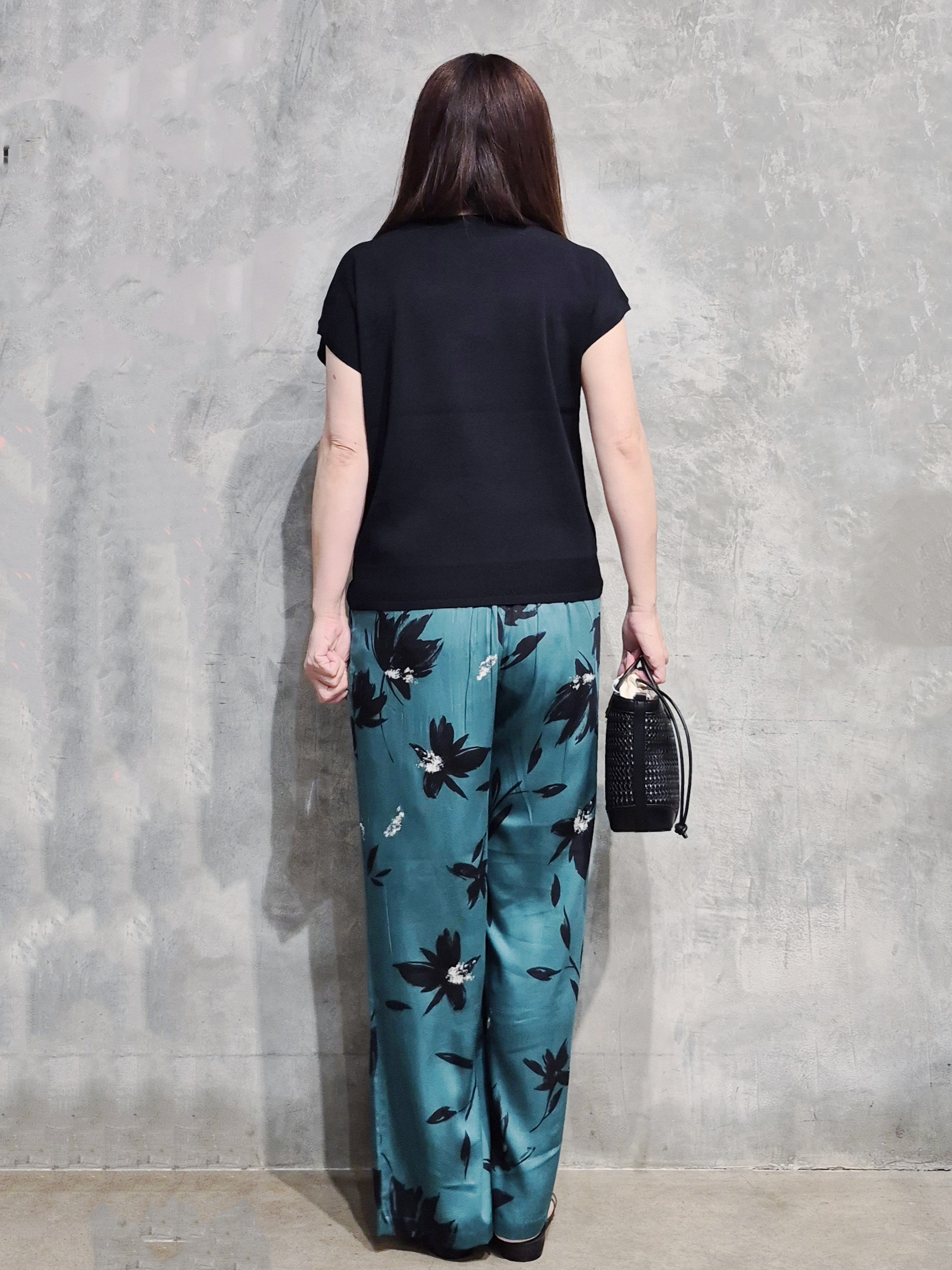 ひさえさんの「THE SHOP TK｜【S-XL/ひんやりタッチ】多機能フレンチスリーブニット 洗濯機OK/UVケア/毛玉になりにくい」を使ったコーディネート