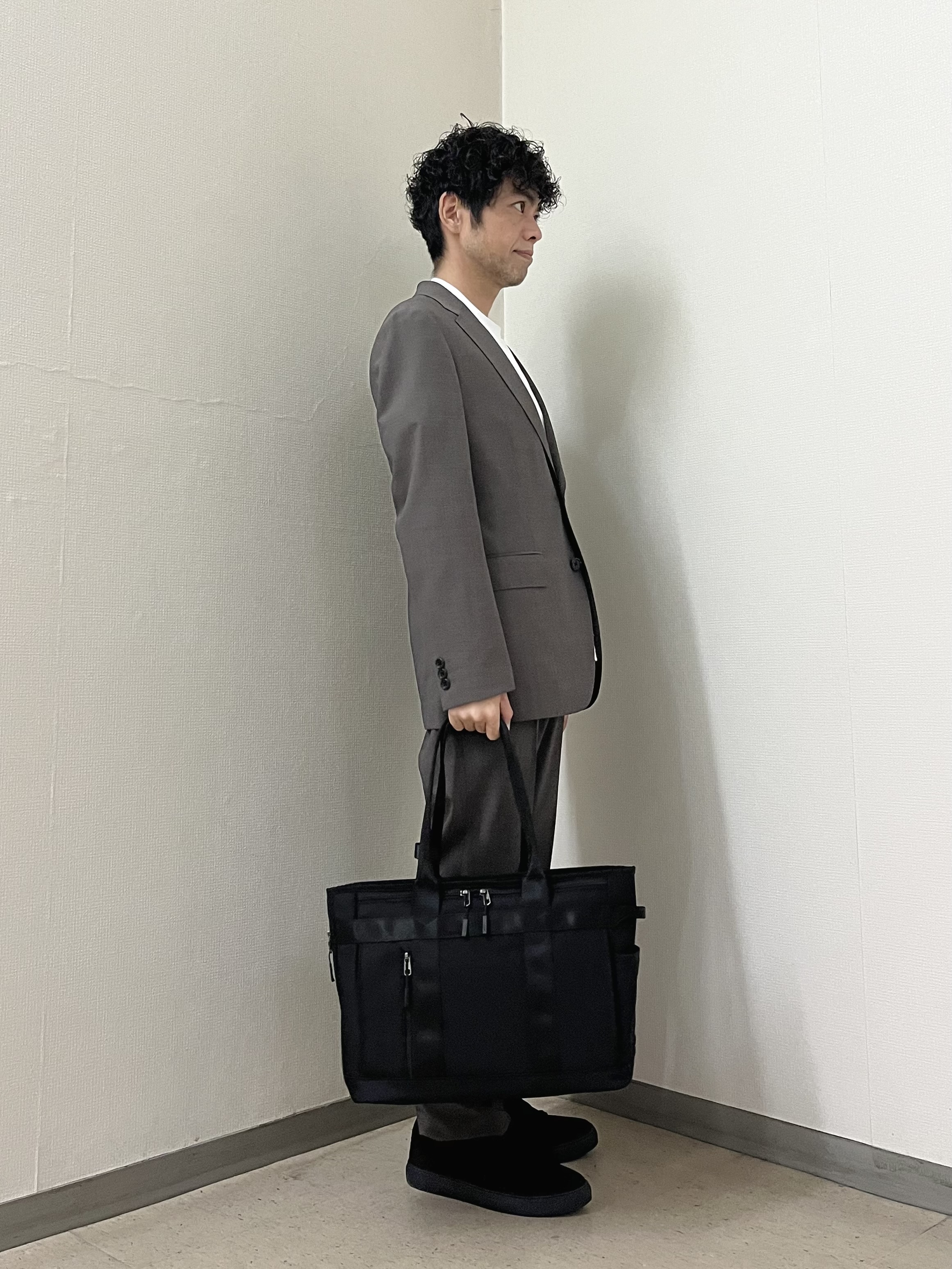 URAさんの「TAKEO KIKUCHI｜【BOWLER HAT LABEL】TWトロピカルシャンブレー JAZZジャケット」を使ったコーディネート