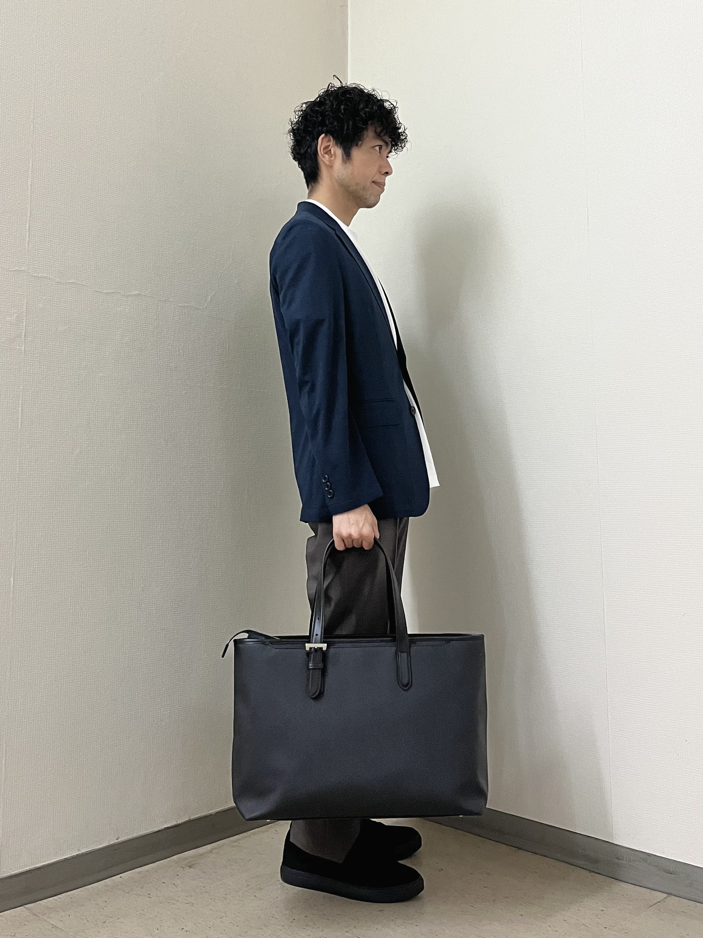 URAさんの「TAKEO KIKUCHI｜【Begin5月号掲載/通気性】トリコットサッカー ジャケット」を使ったコーディネート
