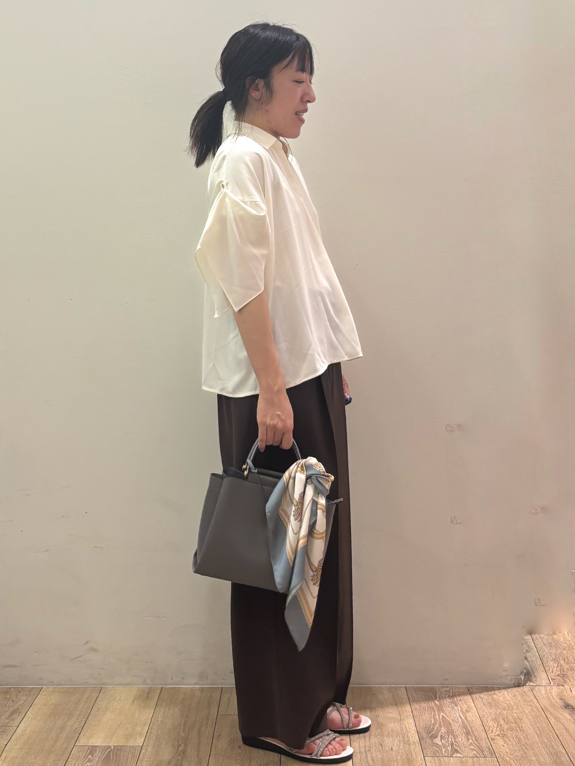 りょうさんの「OPAQUE.CLIP｜【UV／接触冷感／吸水速乾／】タックスリーブスキッパーブラウス《洗濯機OK》」を使ったコーディネート