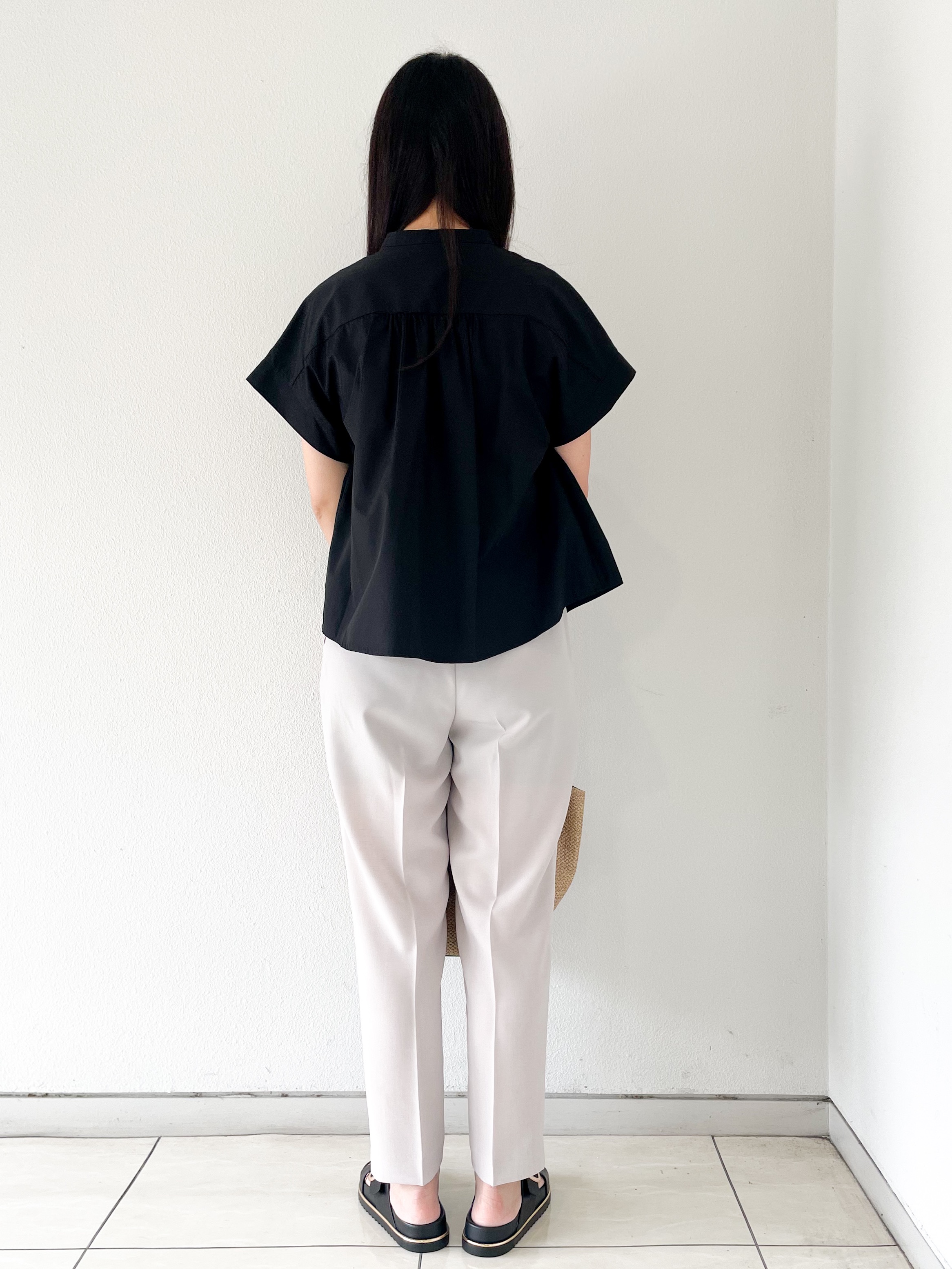 なおさんの「index｜ピンタックブラウス【洗濯機OK／イージーアイロン】」を使ったコーディネート