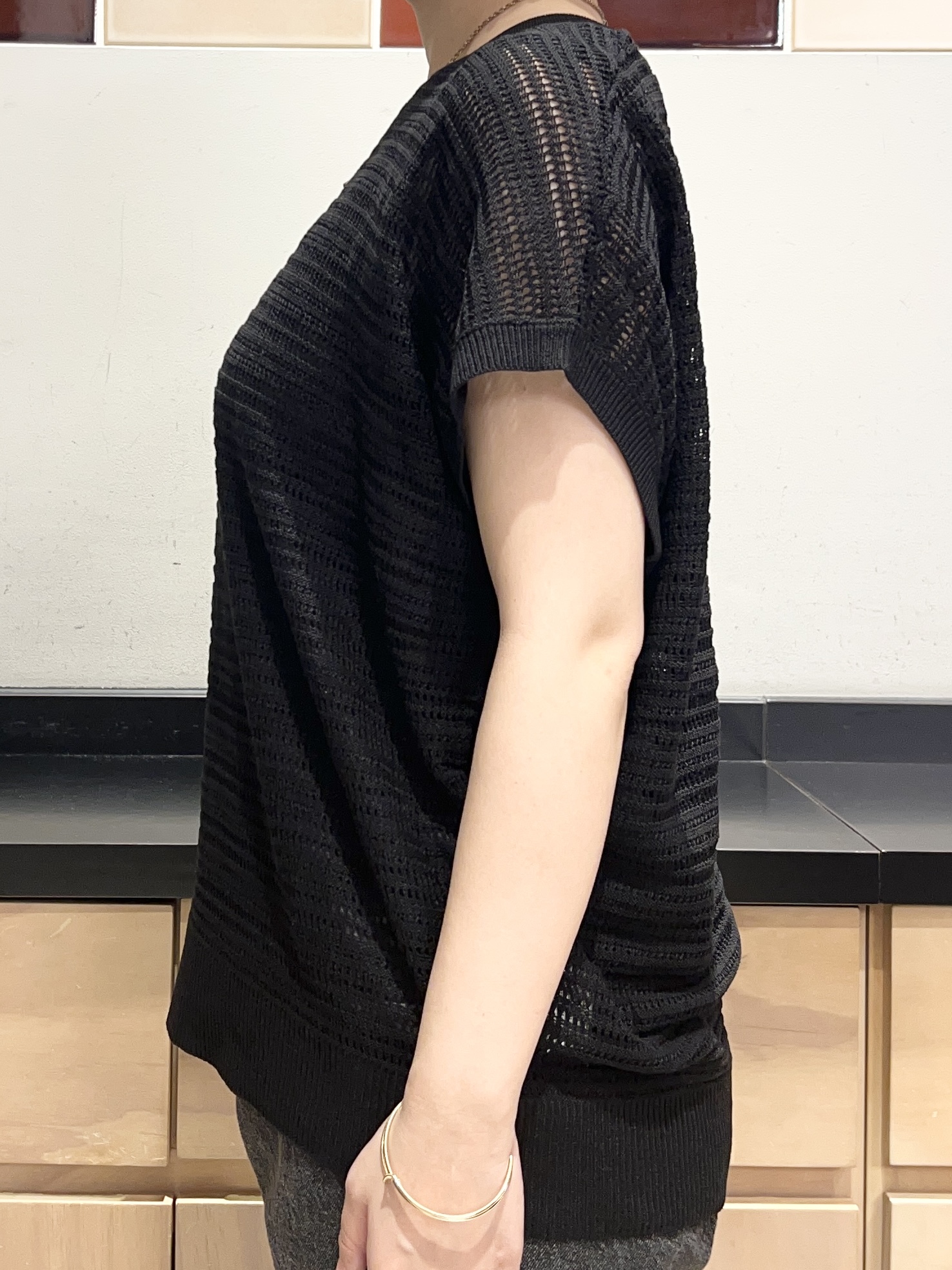 かのさんの「THE SHOP TK｜【2点セット】メッシュニット+タンクトップ」を使ったコーディネート