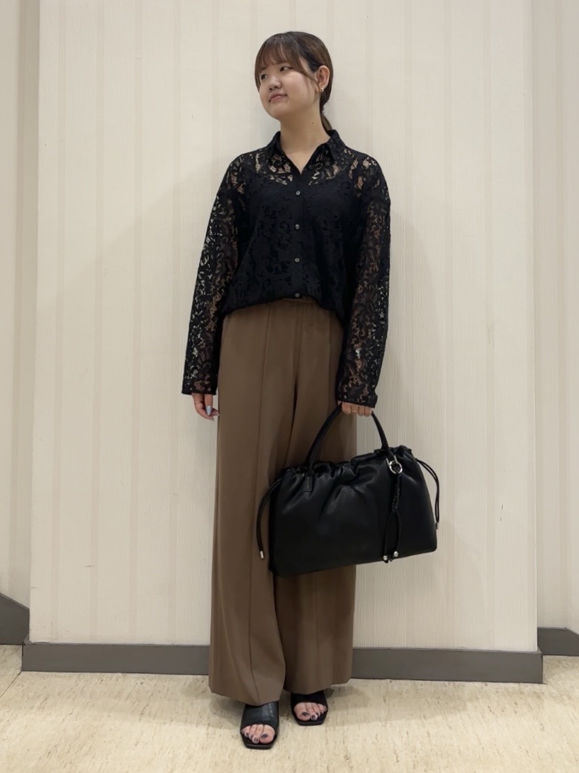 ちひさんの「INDIVI｜【洗える／トレンド】大人レースシャツ」を使ったコーディネート