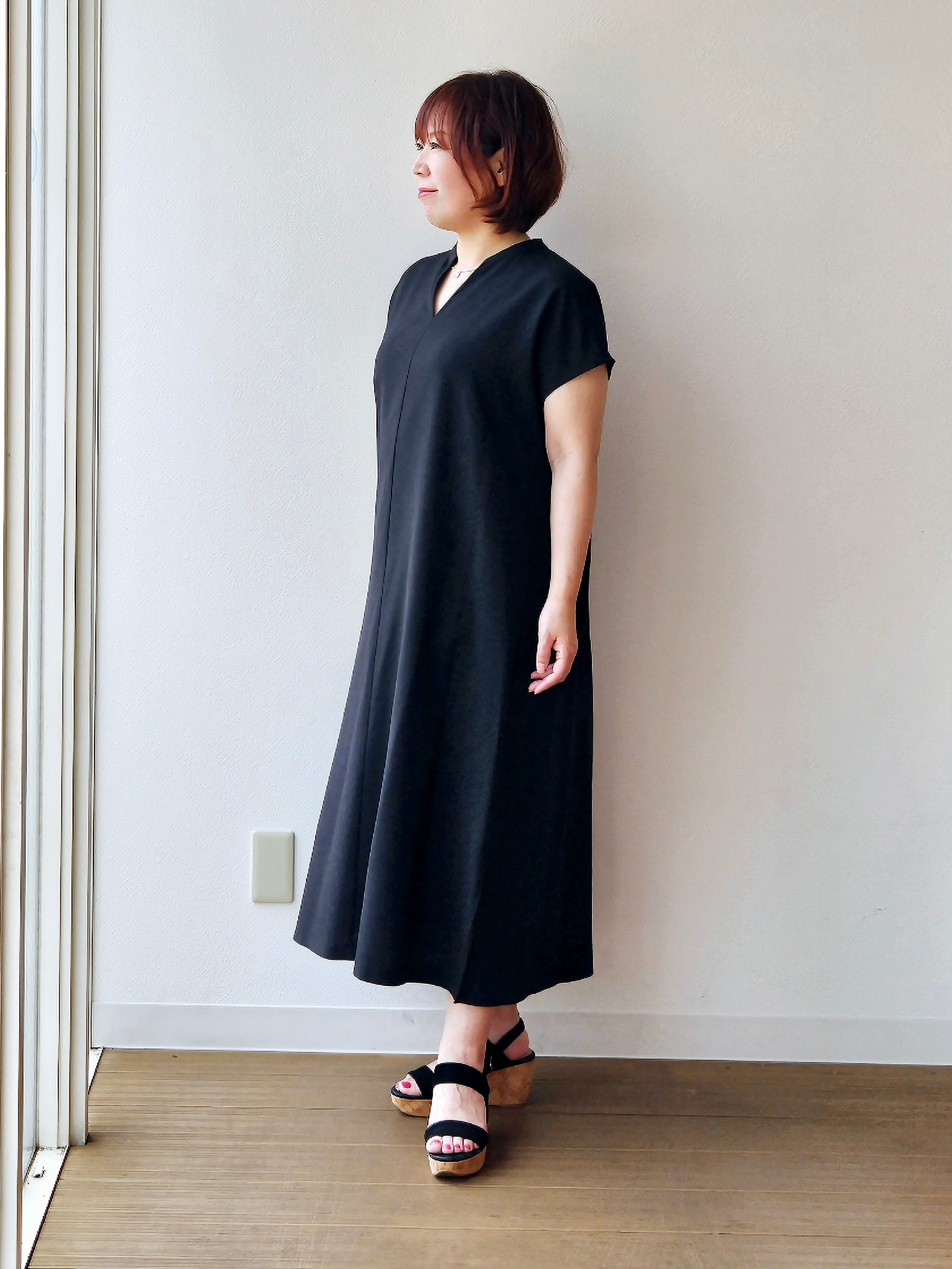 やじまさんの「UNTITLED｜【UV/接触冷感/遮熱/通気性】スラブバンドカラーワンピース」を使ったコーディネート