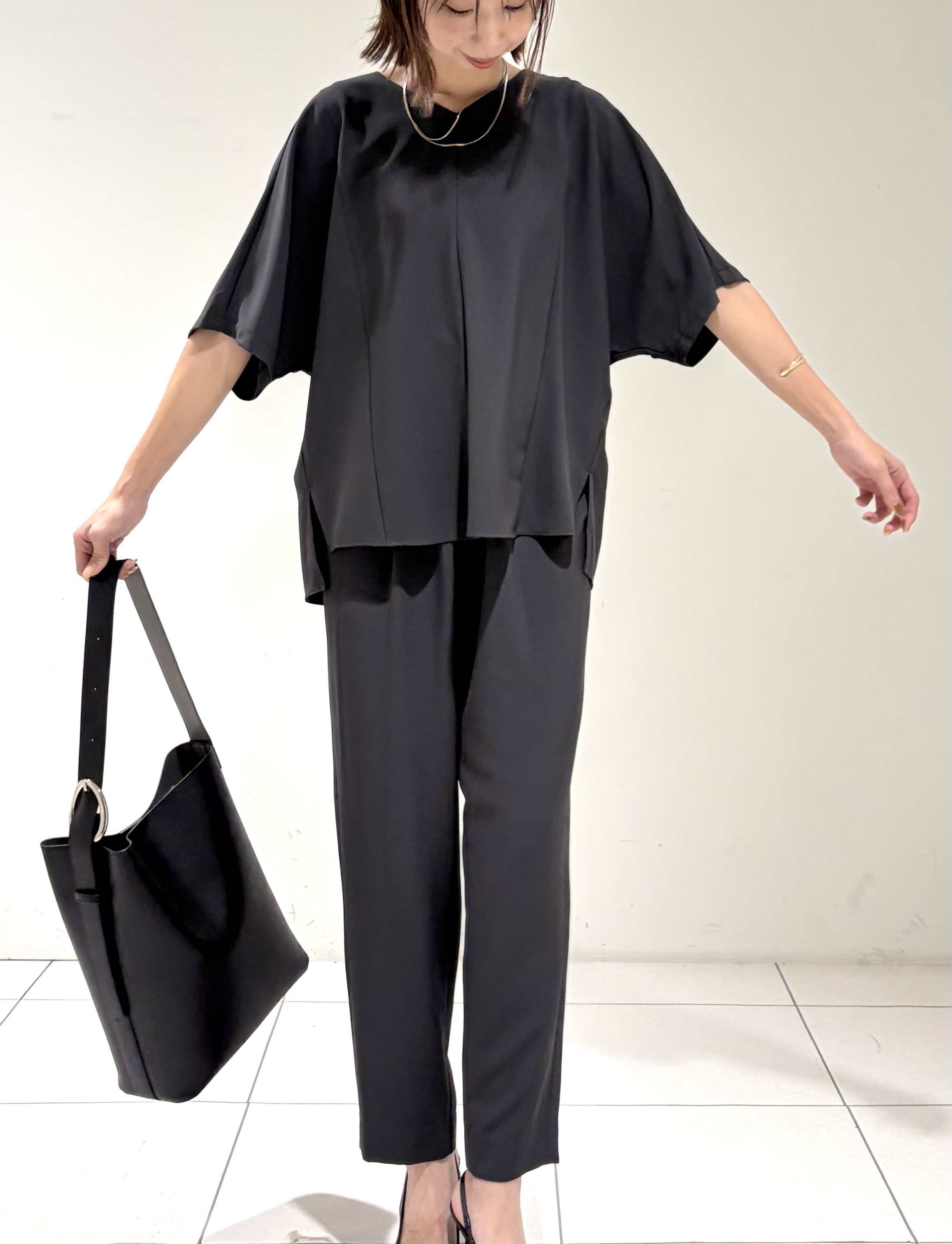 shioriさんの「INDIVI｜【着る日傘】ドルマントップス」を使ったコーディネート