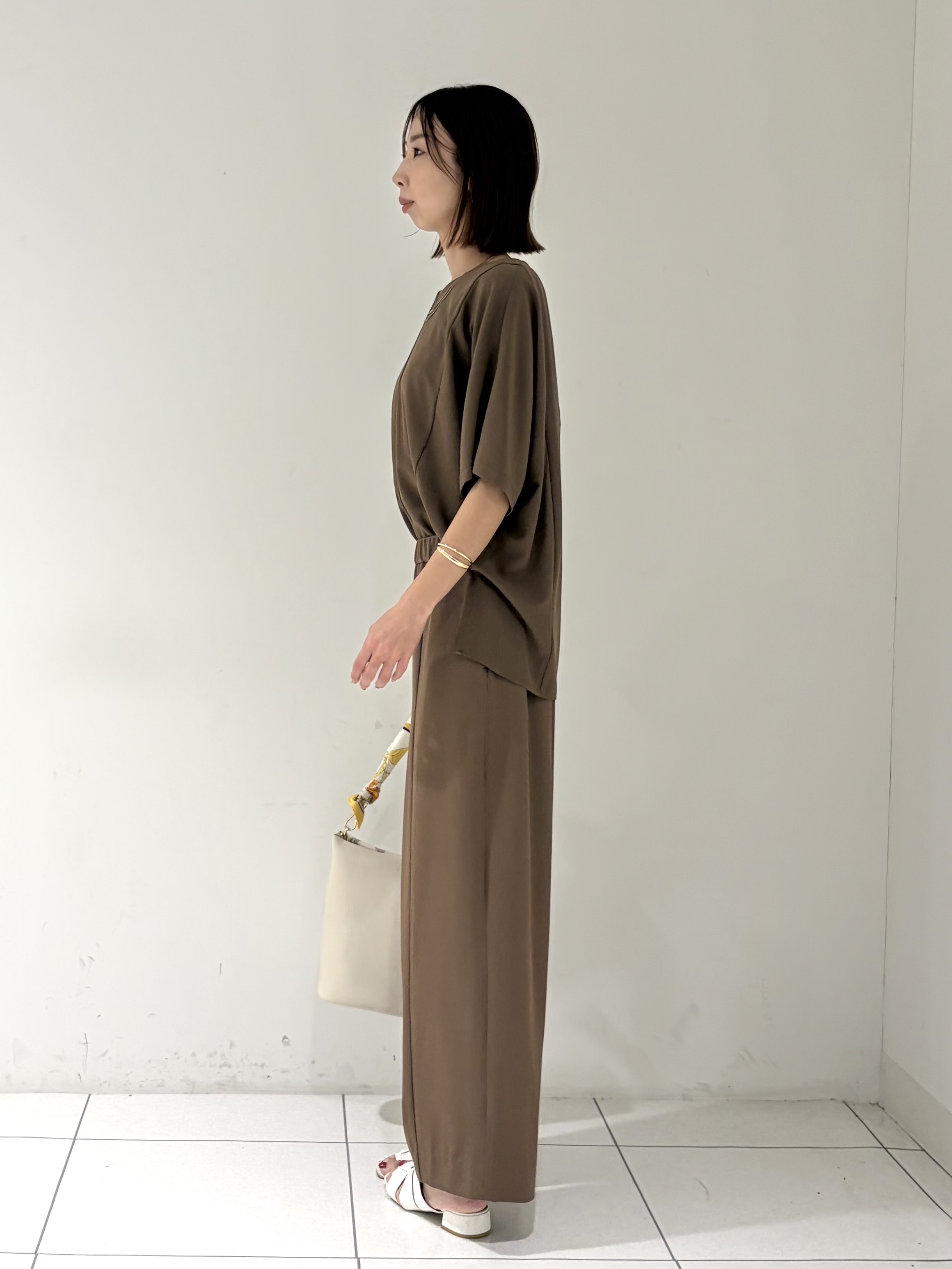 shioriさんの「INDIVI｜【着る日傘】ドルマントップス」を使ったコーディネート