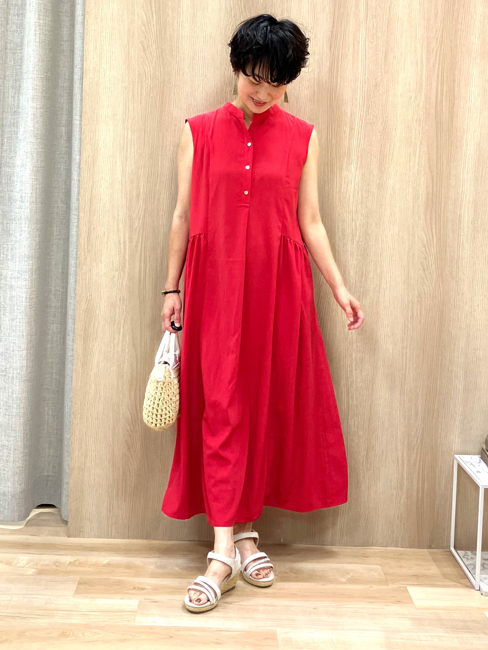 Keiさんの「grove｜【低身長さんも選べる着丈・洗濯機◎】テントラインワンピース」を使ったコーディネート