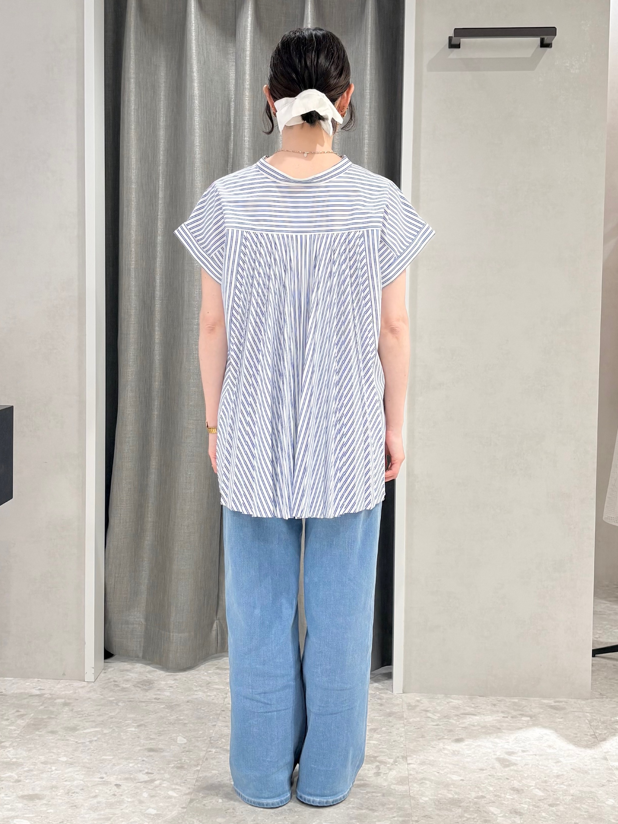 サオリさんの「UNTITLED｜【吸水速乾/接触冷感】バックプリーツデザインブラウス」を使ったコーディネート
