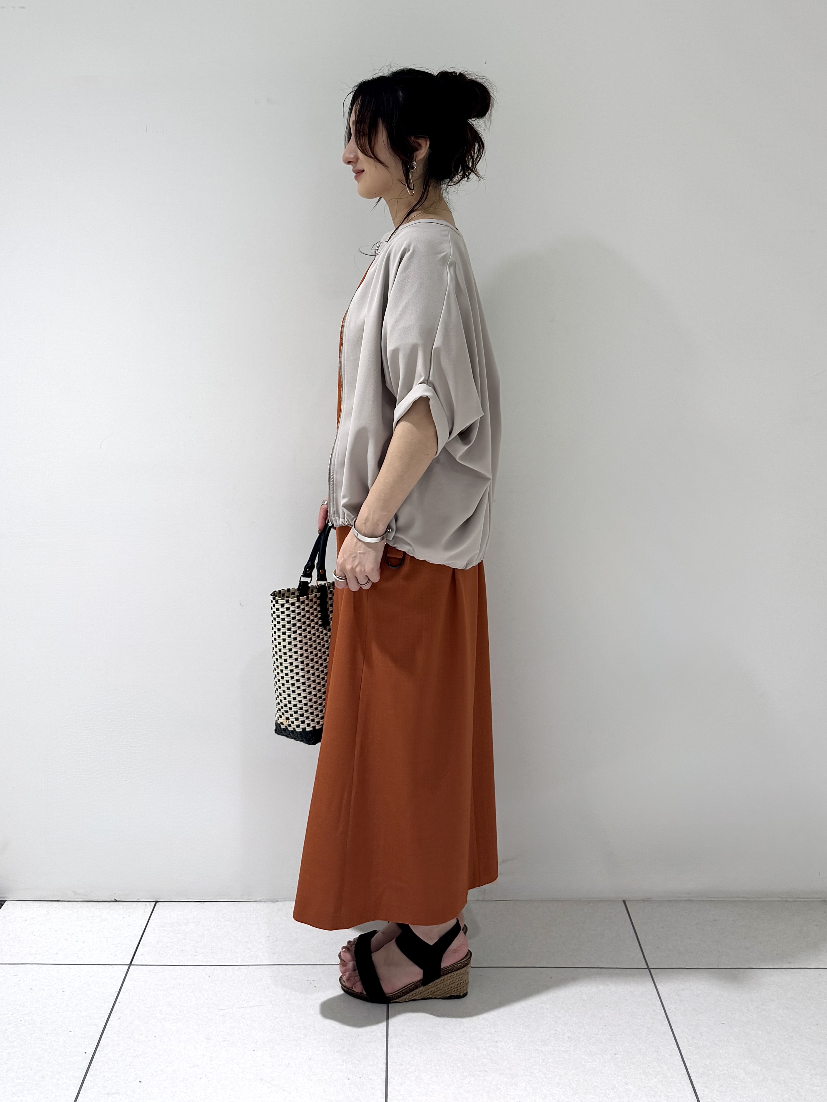 そんさんの「INDIVI｜【着る日傘】ドルマンフォルムブルゾン」を使ったコーディネート
