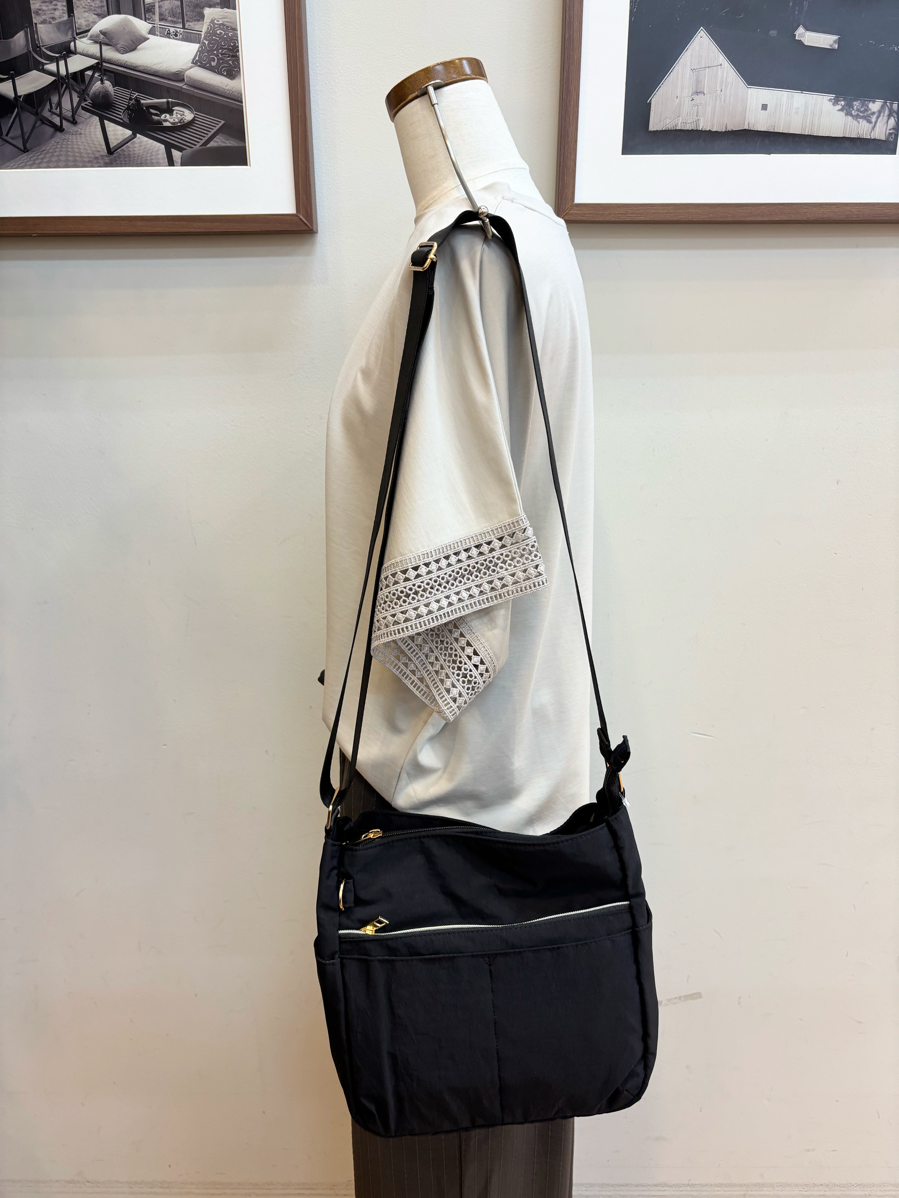 maiさんの「SHOO･LA･RUE｜【ひんやり/UV】お袖レースが上品 ゆったりとろみトップス」を使ったコーディネート