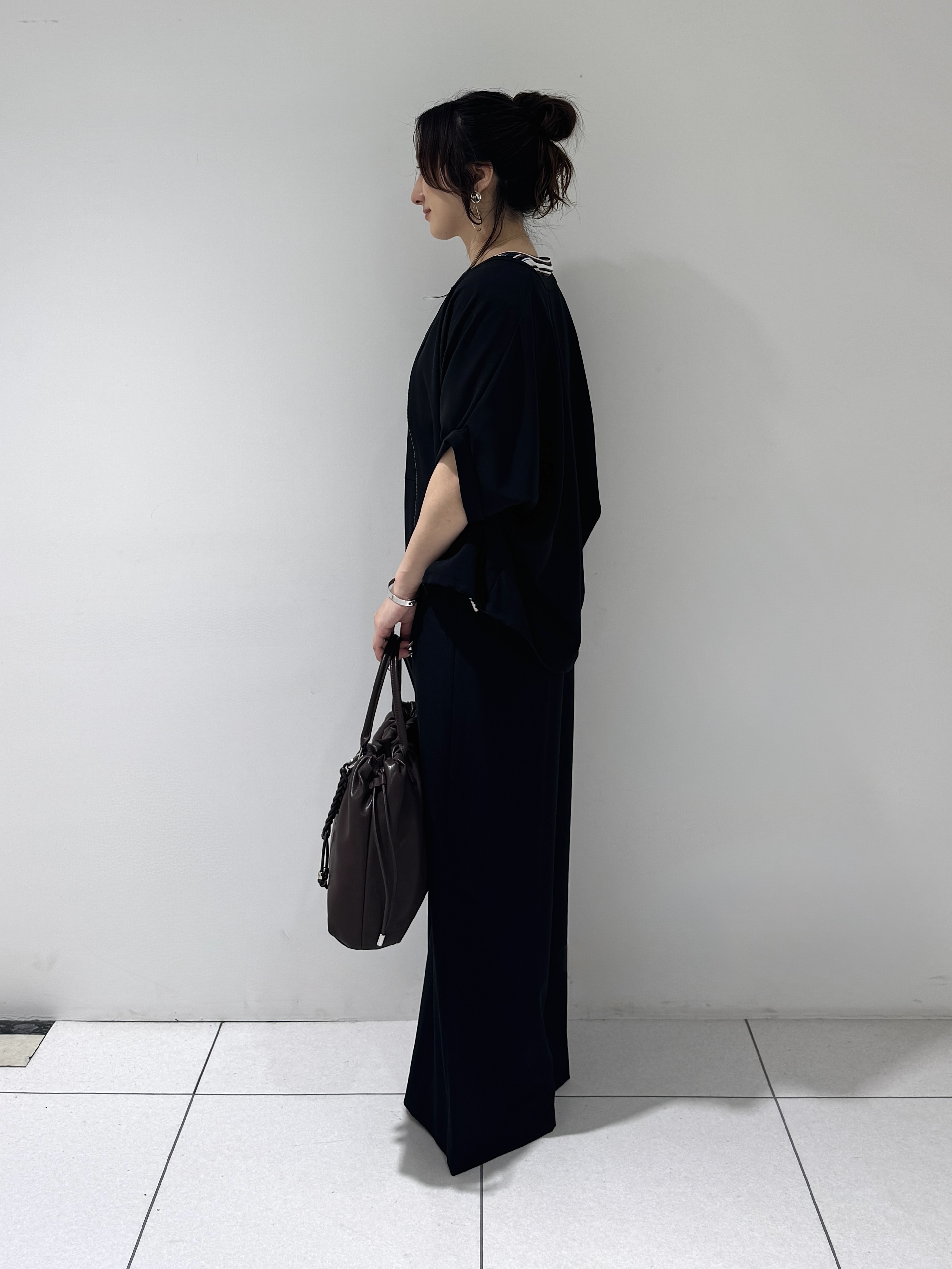 そんさんの「INDIVI｜【着る日傘】ドルマンフォルムブルゾン」を使ったコーディネート