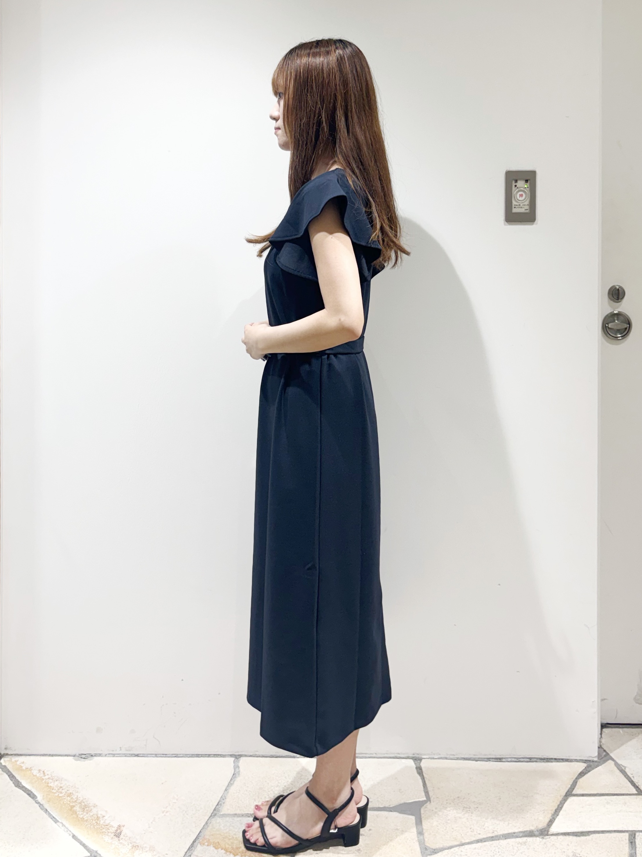 みあたんさんの「index｜【接触冷感／吸水速乾】キーネックフレアスリーブワンピース《UV／洗濯機OK／ストレッチ》」を使ったコーディネート