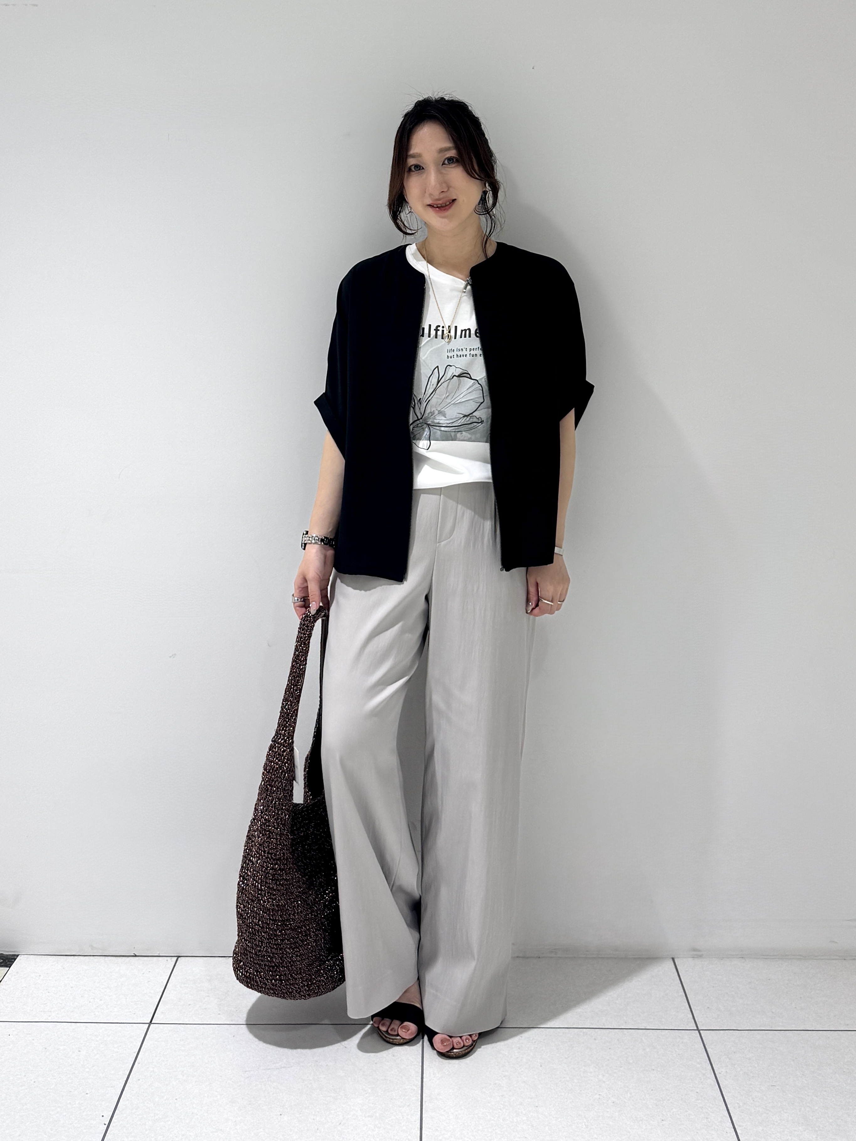 そんさんの「INDIVI｜【着る日傘】ドルマンフォルムブルゾン」を使ったコーディネート