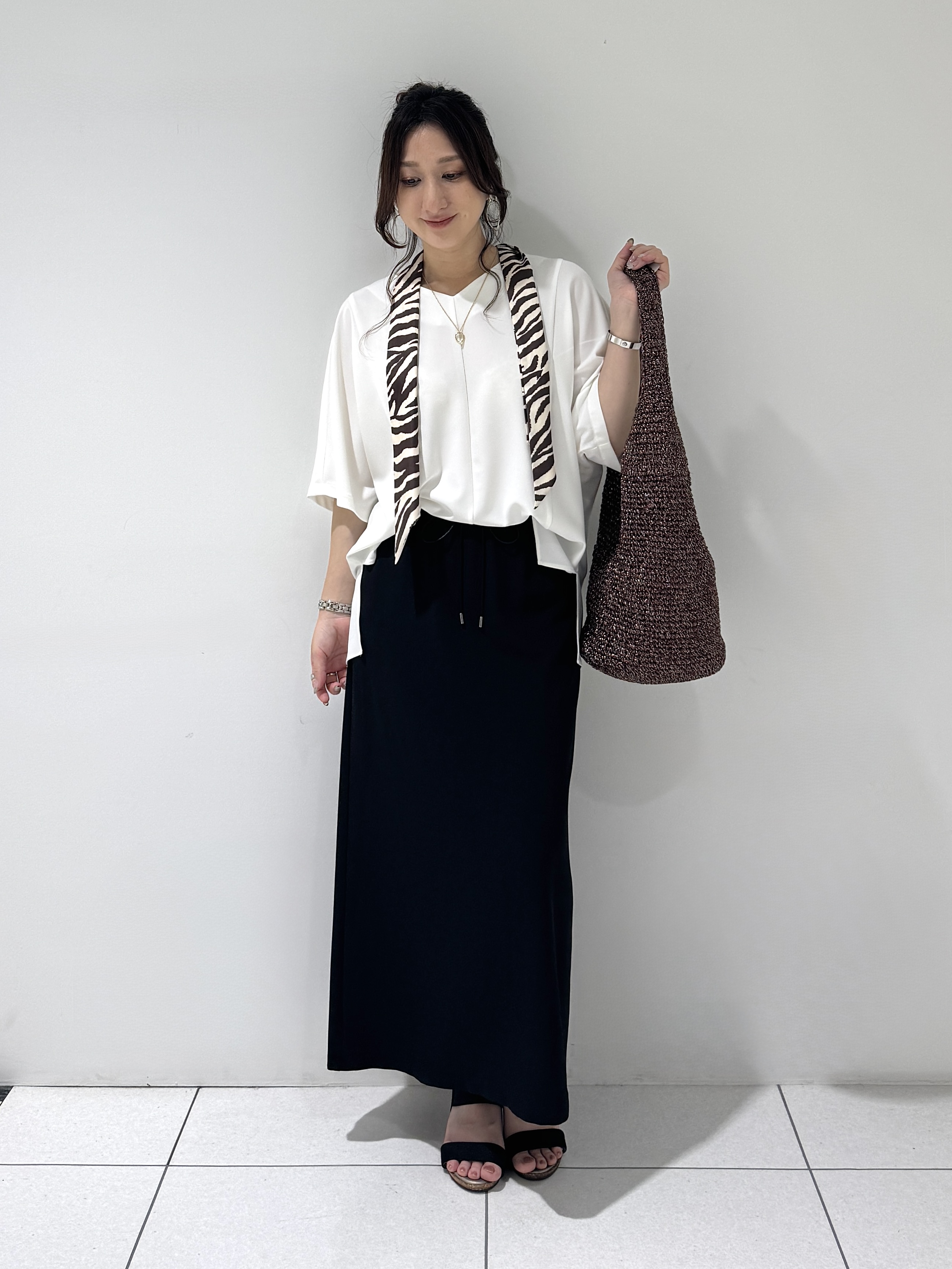 そんさんの「INDIVI｜【着る日傘】ドルマントップス」を使ったコーディネート
