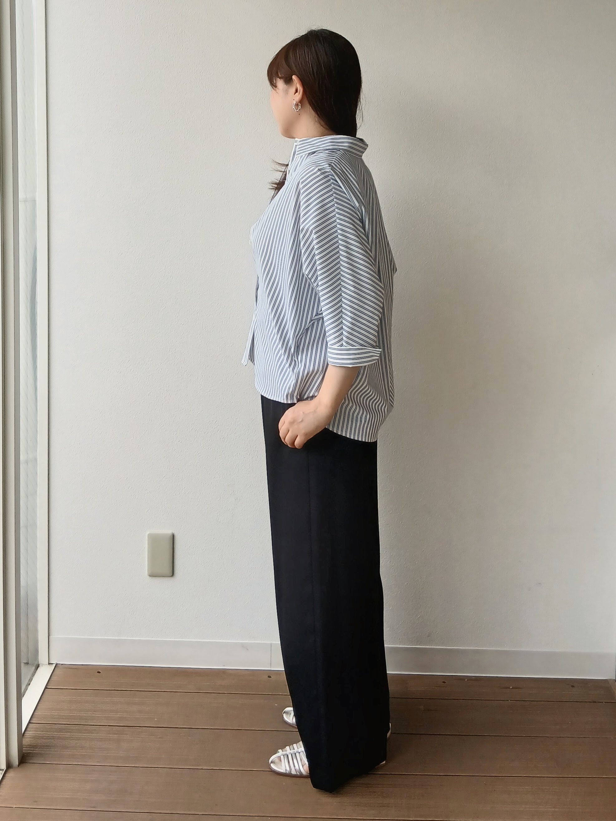 なみきさんの「UNTITLED｜【接触冷感/吸水速乾/UVカット】ドルマンスリーブシャツ」を使ったコーディネート