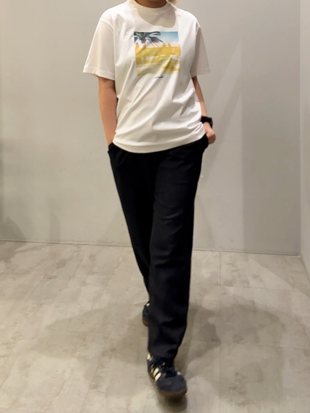 ユウナさんの「TAKEO KIKUCHI｜マラケシュ フォト Tシャツ」を使ったコーディネート