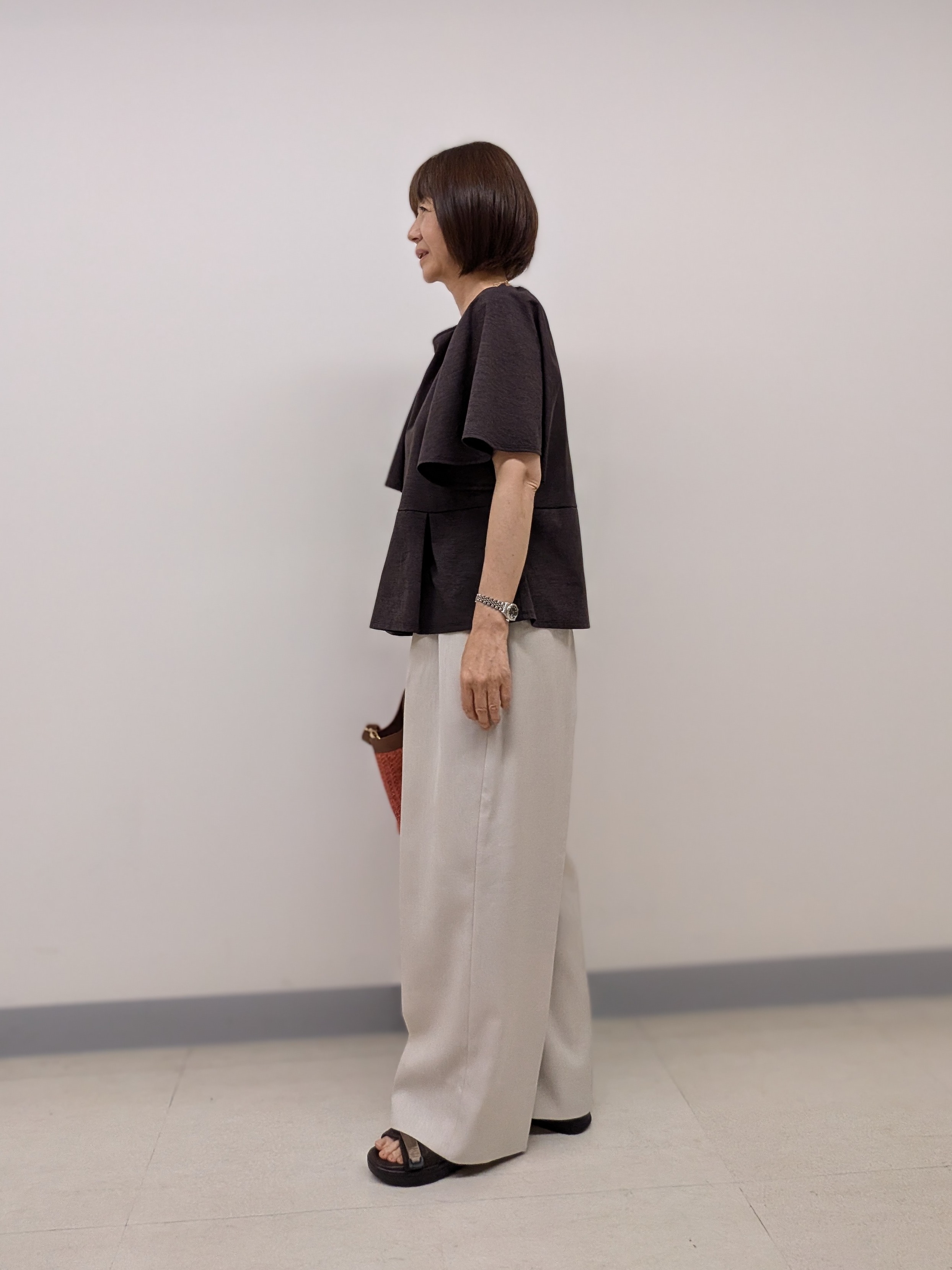 Ariさんの「Reflect｜【UVカット／接触冷感／吸水速乾】フレアスリーブペプラムカットソー」を使ったコーディネート