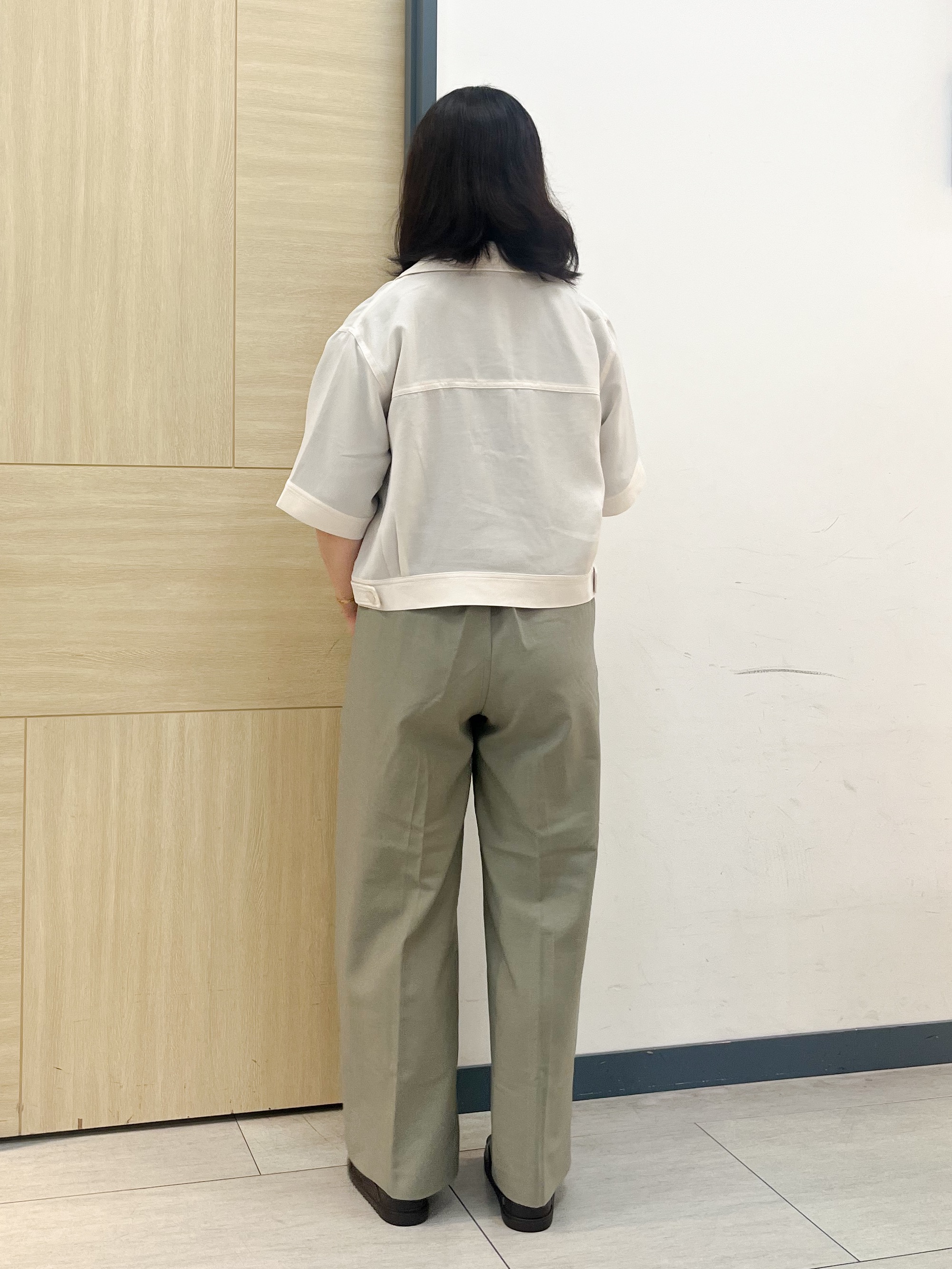 YOさんの「grove｜【吸水速乾・通気性・洗える】衿付きハーフジャケット」を使ったコーディネート