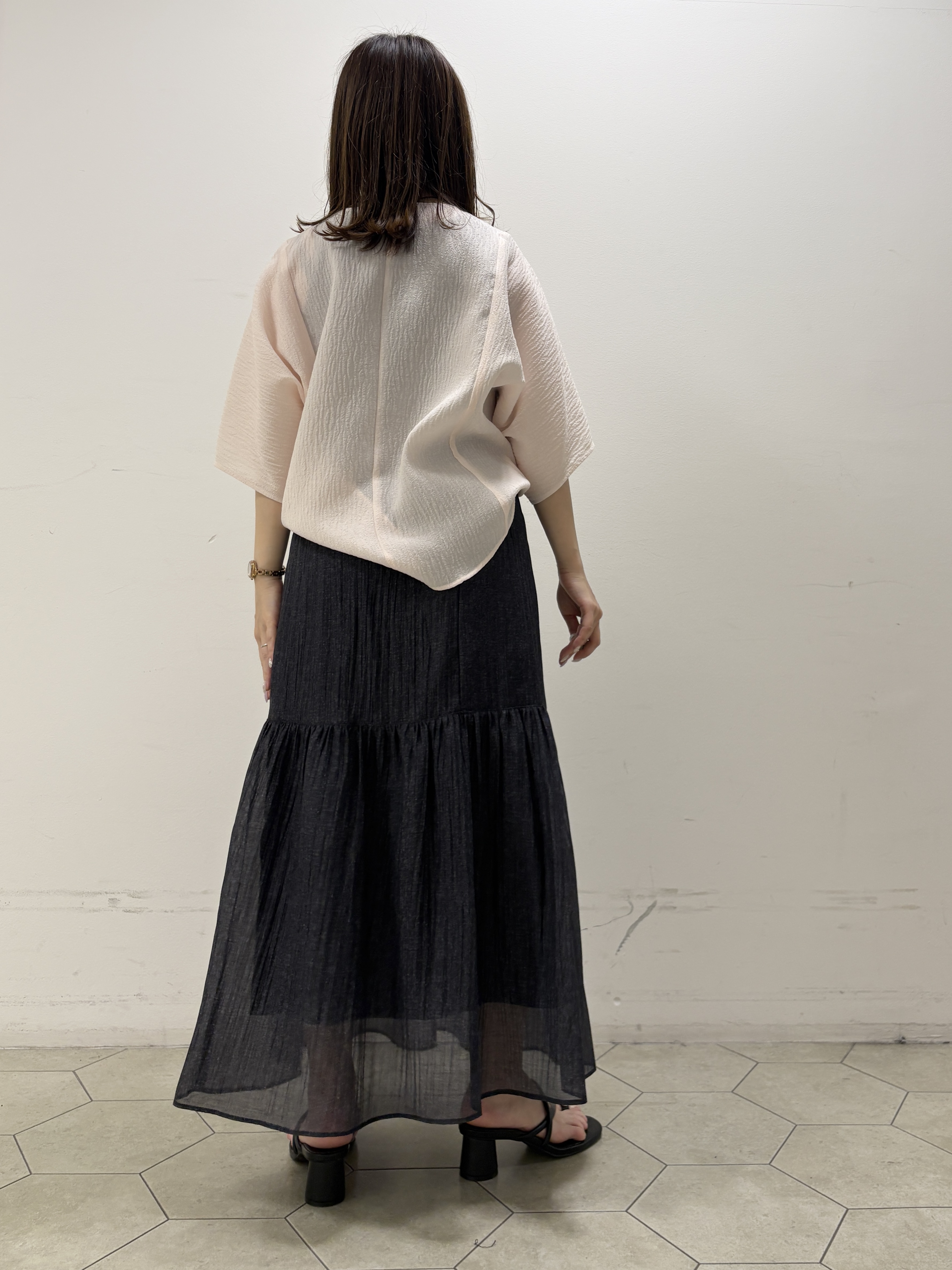 kahoさんの「INDIVI｜【華奢見え】ジャカード ドルマントップス」を使ったコーディネート