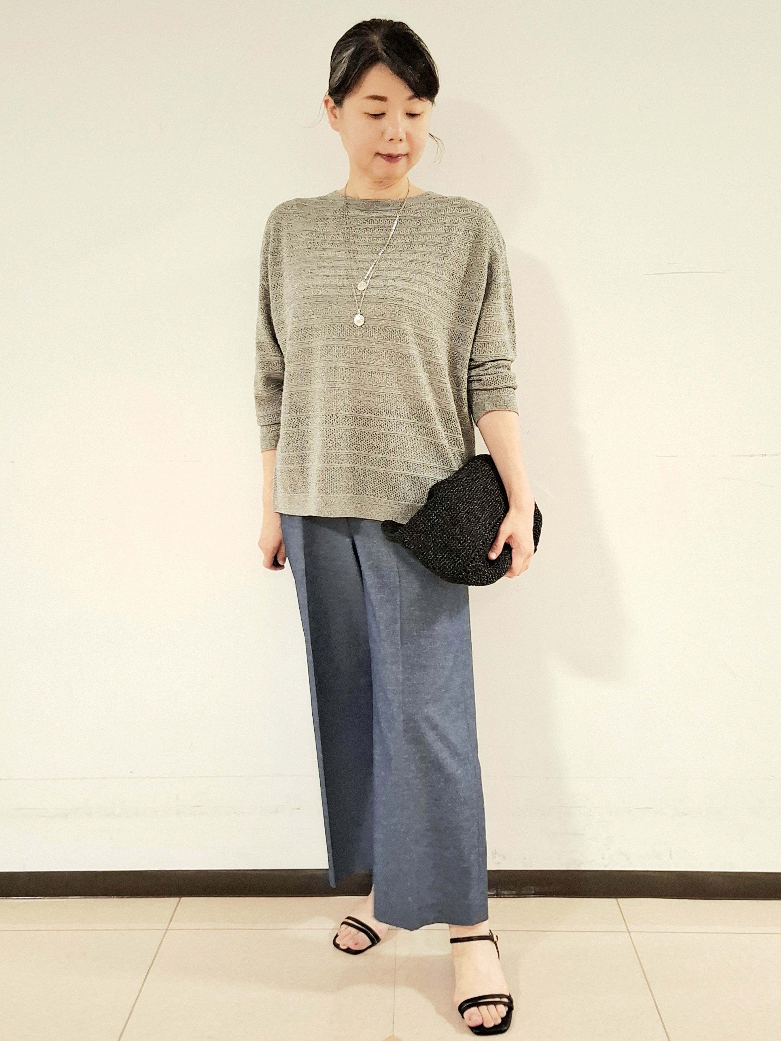 ねぎさんの「UNTITLED｜メッシュ柄ボーダーニット」を使ったコーディネート