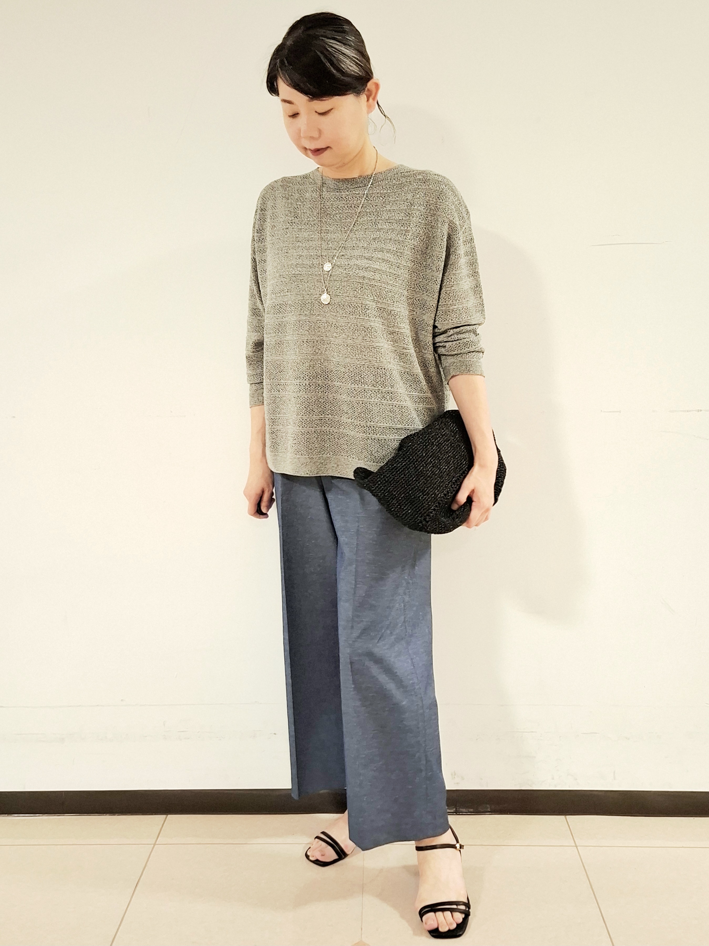 ねぎさんの「UNTITLED｜メッシュ柄ボーダーニット」を使ったコーディネート