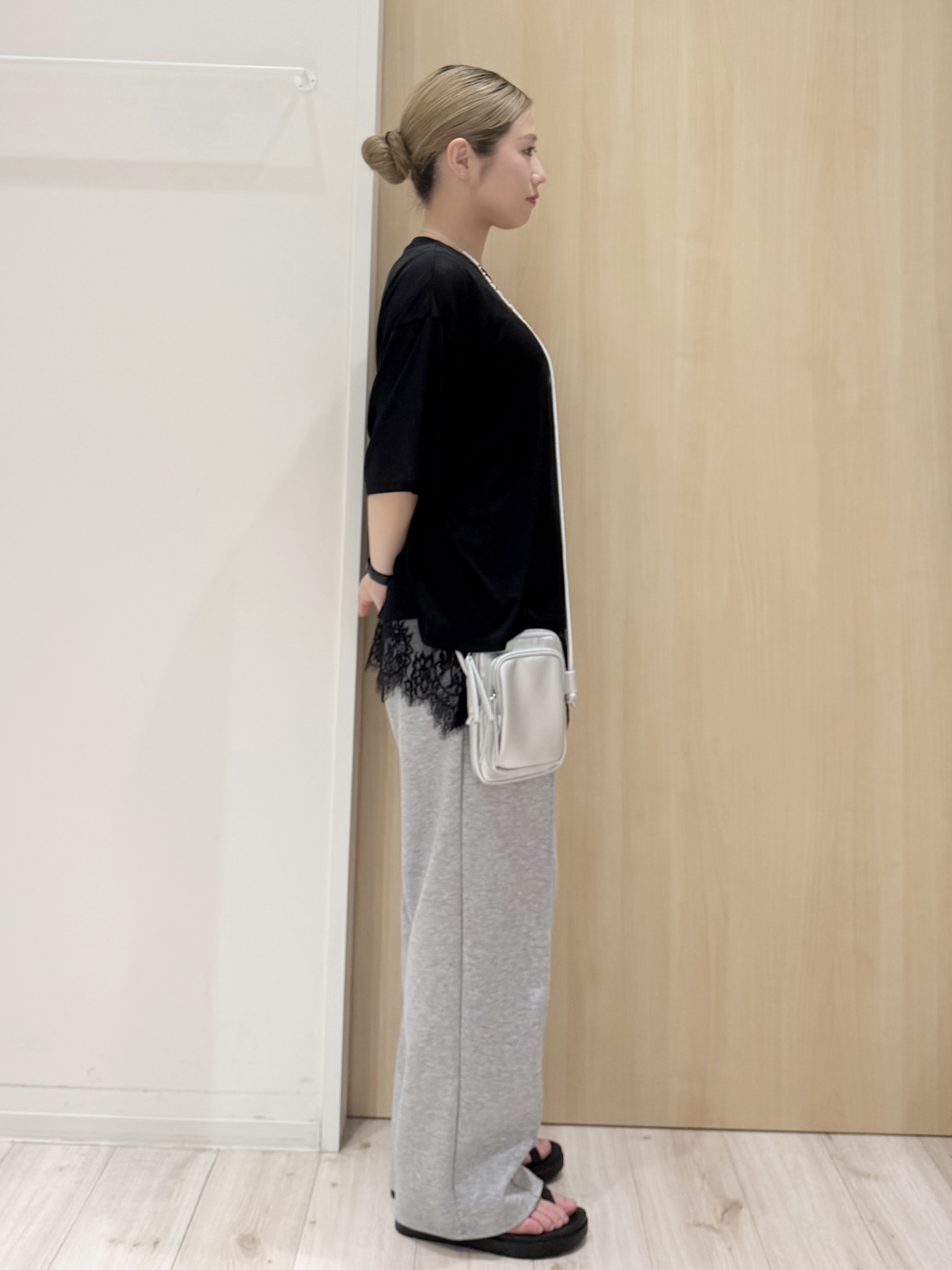 KAIRIさんの「SHOO･LA･RUE｜【S-LL/洗濯機可/体型カバー】ゆるっとこなれる 大人のシアースラブTシャツ」を使ったコーディネート