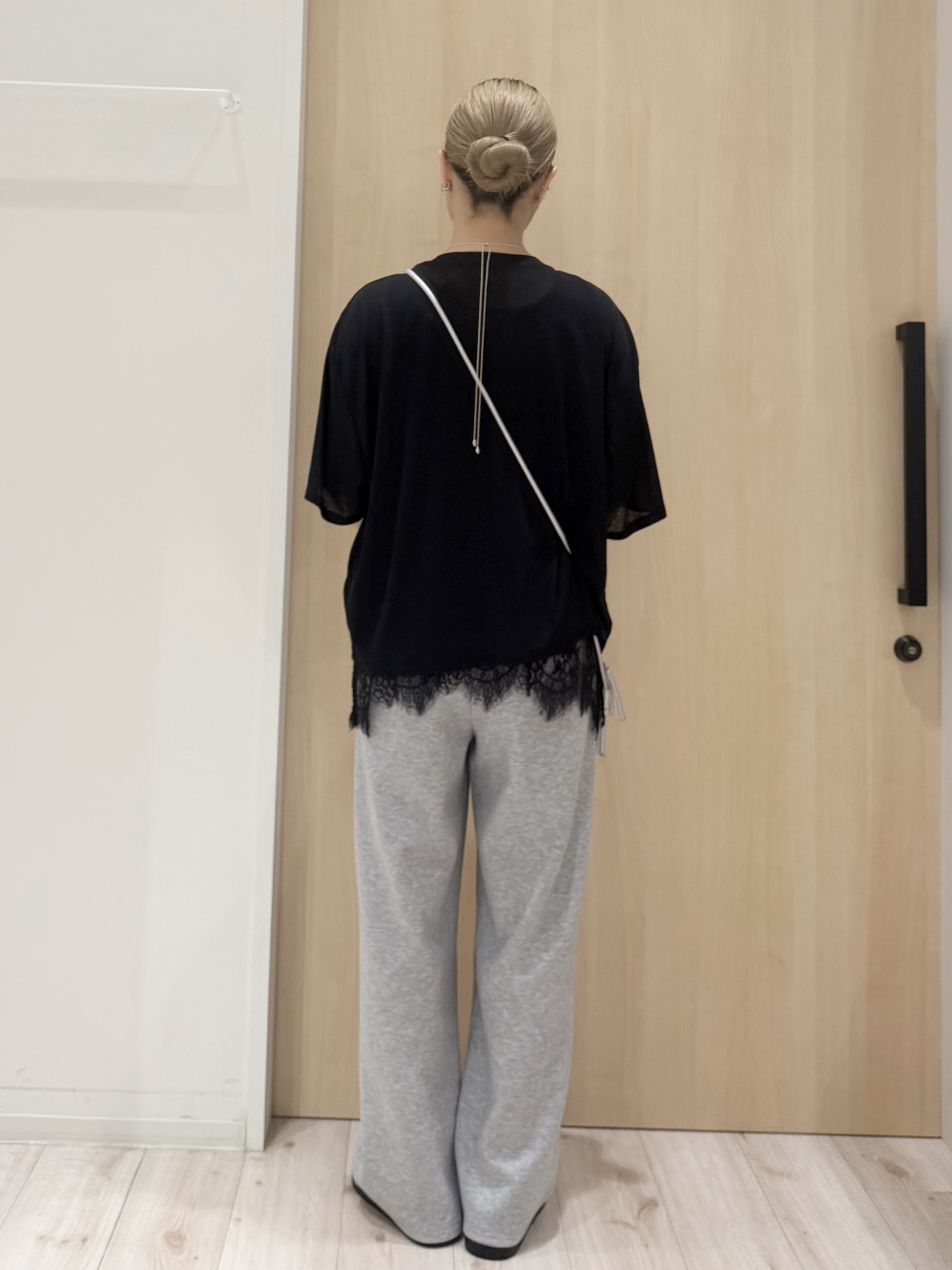 KAIRIさんの「SHOO･LA･RUE｜【S-LL/洗濯機可/体型カバー】ゆるっとこなれる 大人のシアースラブTシャツ」を使ったコーディネート
