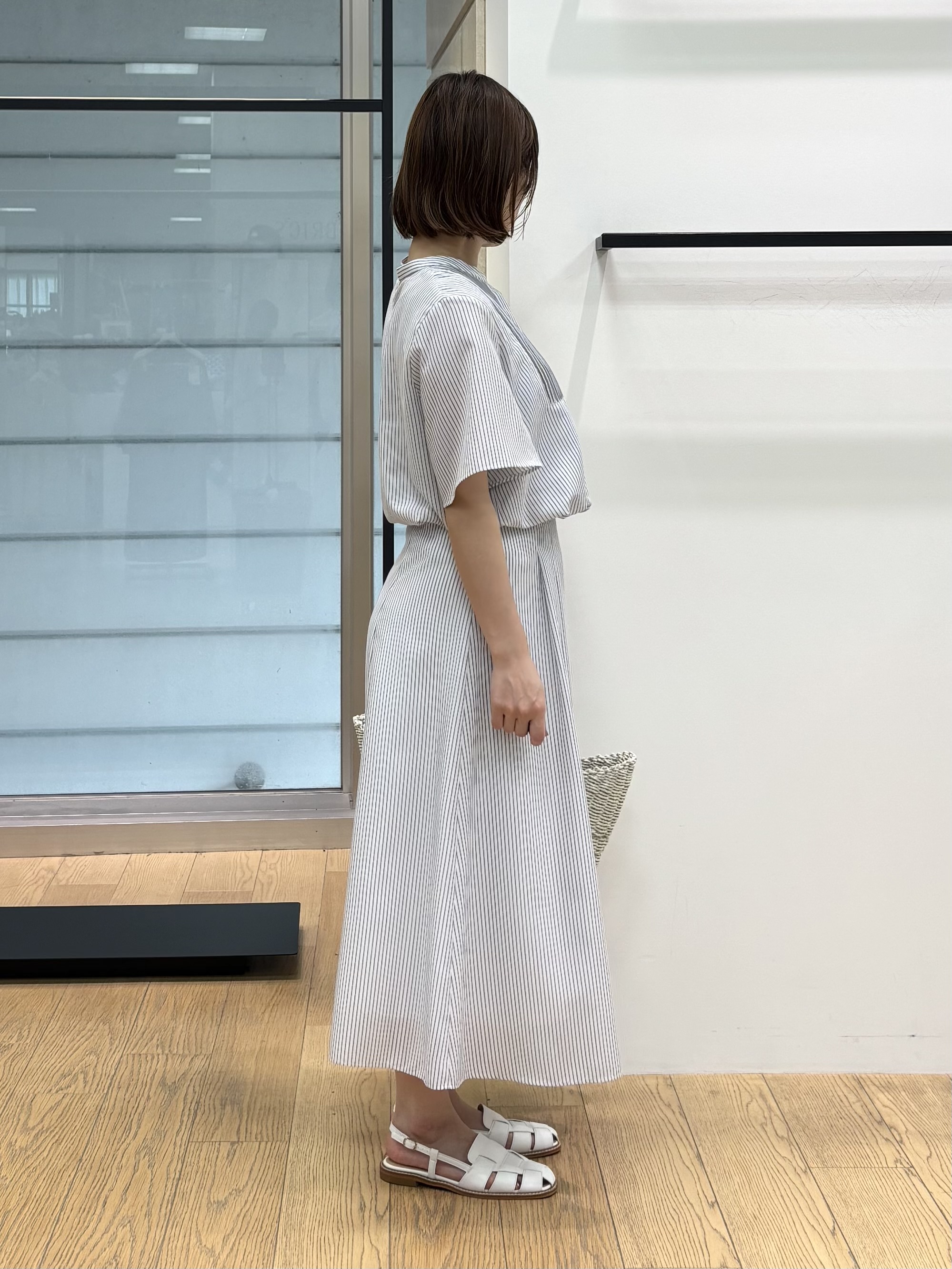 asamiさんの「INDIVI｜【接触冷感/洗える】シアーシャンブレーピンタックブラウス」を使ったコーディネート