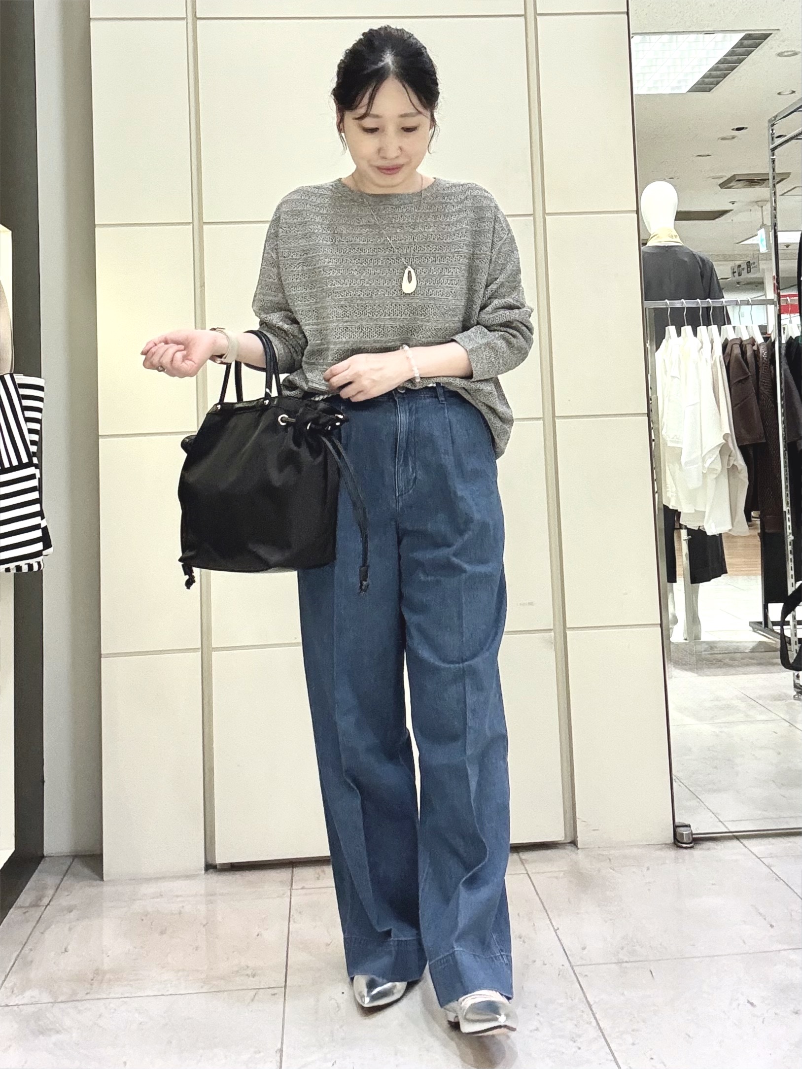 mori.さんの「UNTITLED｜メッシュ柄ボーダーニット」を使ったコーディネート