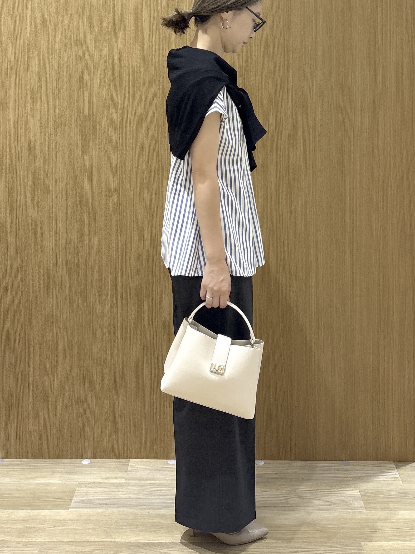 たけねぇさんの「OPAQUE.CLIP｜【UV／接触冷感】Vネックリラクシーニットカーディガン《洗濯機OK／抗ピル》」を使ったコーディネート