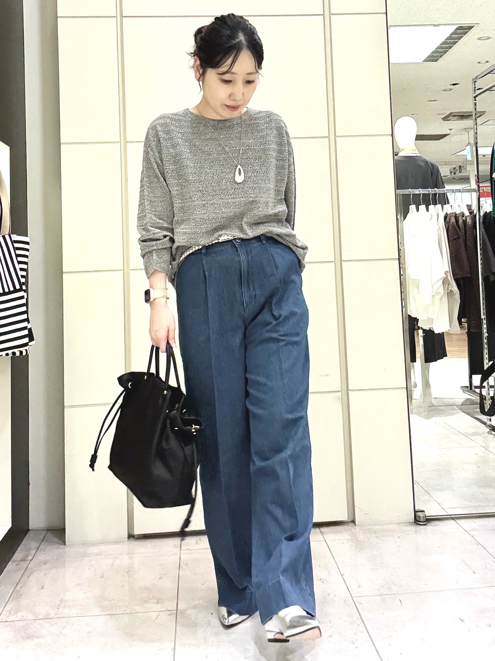 mori.さんの「UNTITLED｜メッシュ柄ボーダーニット」を使ったコーディネート