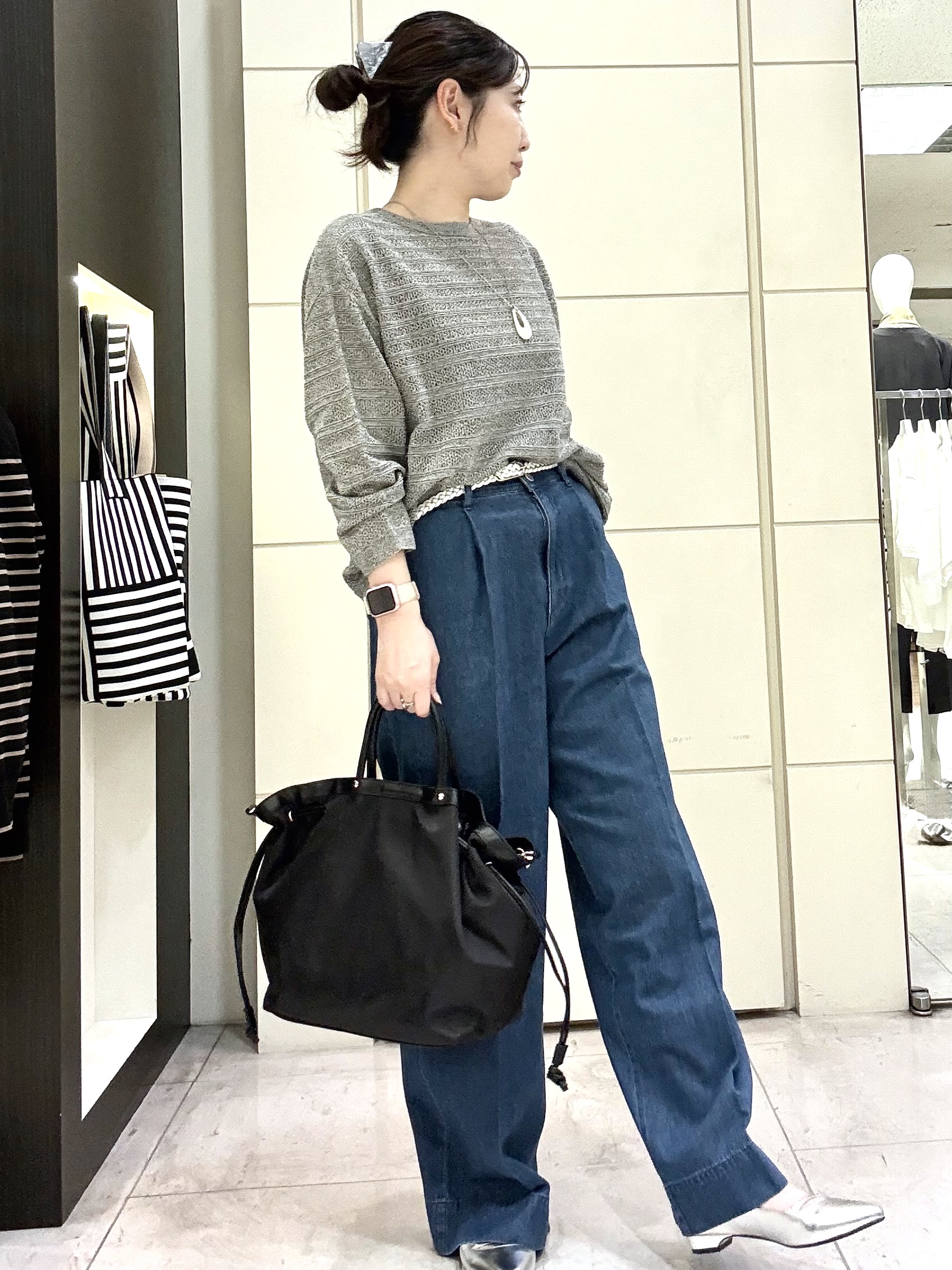 mori.さんの「UNTITLED｜メッシュ柄ボーダーニット」を使ったコーディネート