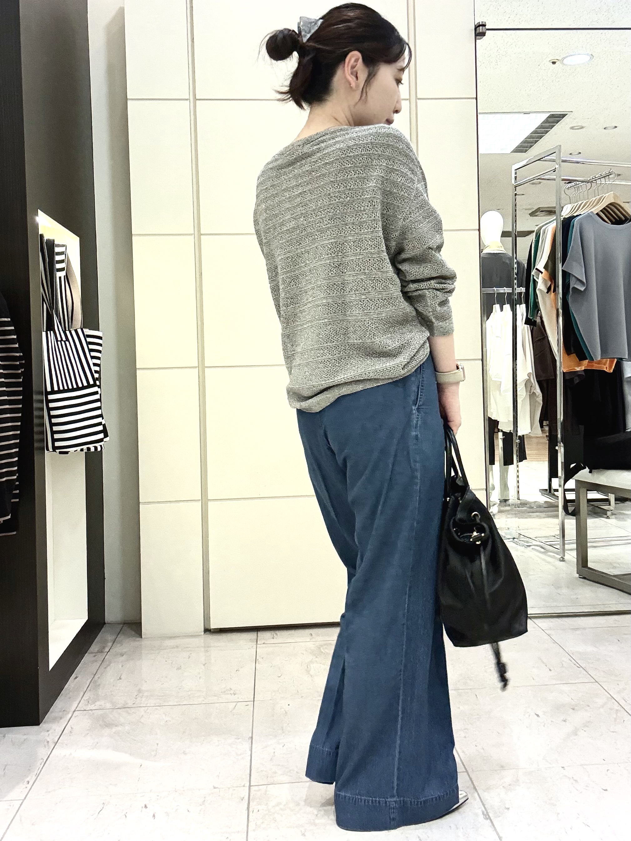 mori.さんの「UNTITLED｜メッシュ柄ボーダーニット」を使ったコーディネート