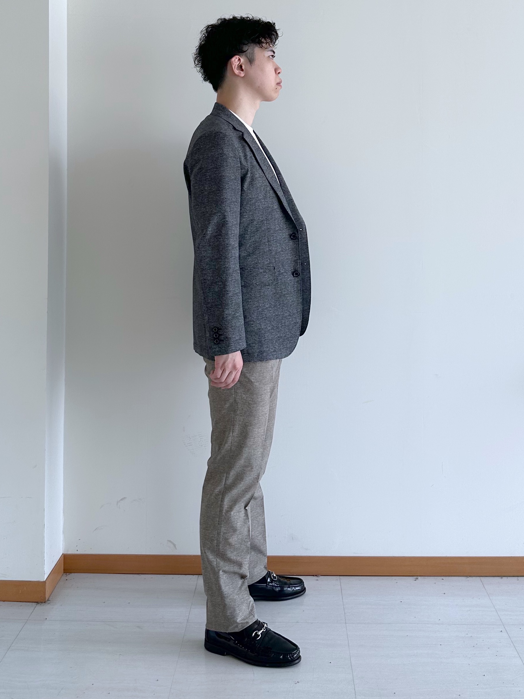 イッシーさんの「TAKEO KIKUCHI｜【抗菌防臭】COOL DOTS（R）ドビープリント ジャケット」を使ったコーディネート
