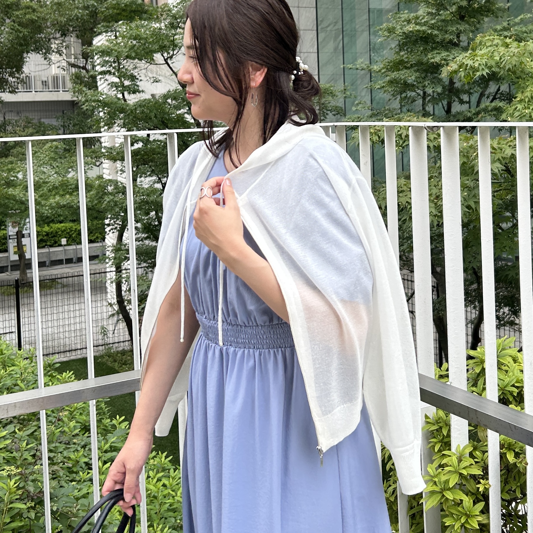 shinoさんの「Couture brooch｜【洗える】LEVITAジップアップフーディー」を使ったコーディネート