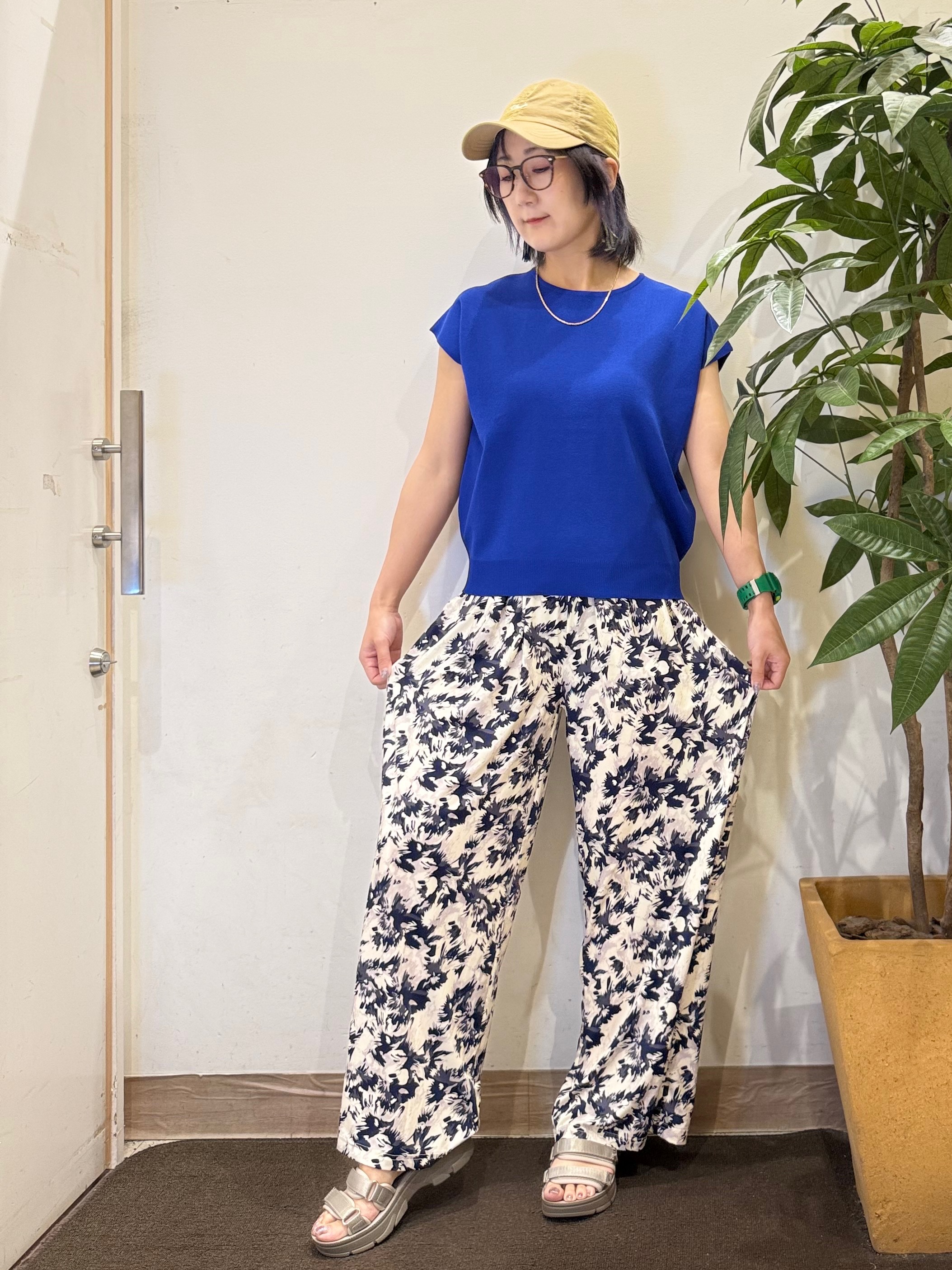 misakiさんの「SHOO･LA･RUE｜【ひんやり/洗濯機可/S-LL】インせず着られる 大人シンプルサマーニット」を使ったコーディネート