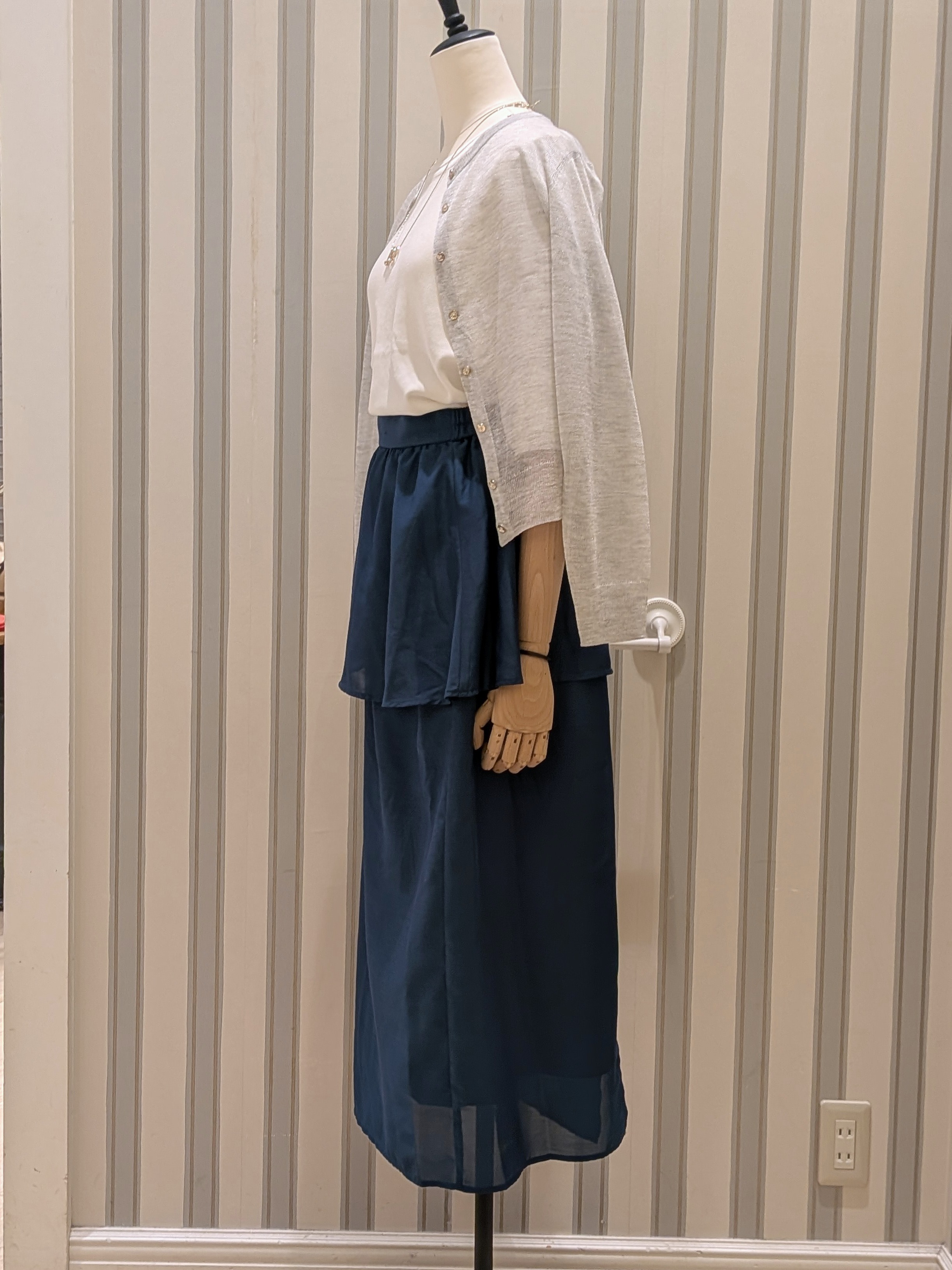 ちゃさんの「grove｜高評価！【洗える/名品】大人の透け感、シアーカーディガン」を使ったコーディネート