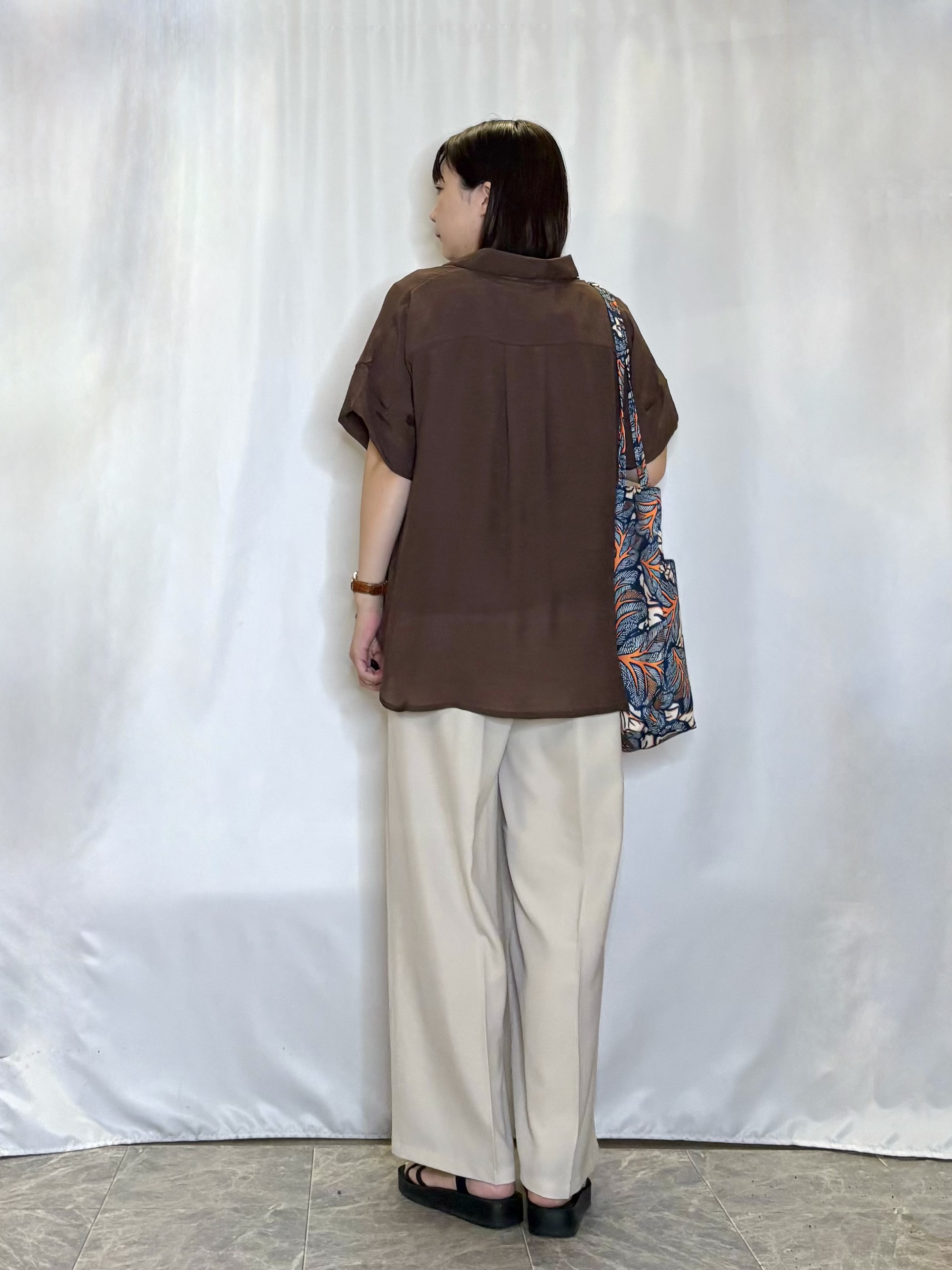 ネリさんの「SHOO･LA･RUE｜【2点セット/S-LL/洗濯機可】時短でコーデ決まる スラブスキッパーシャツ＋タンクトップ」を使ったコーディネート