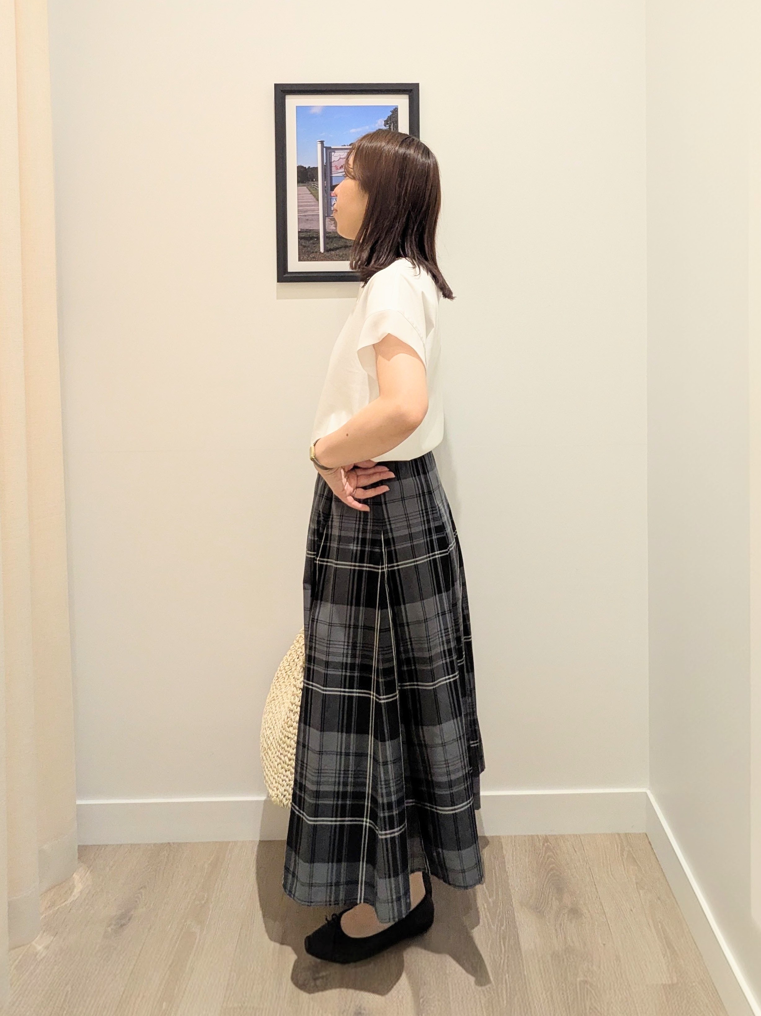 enさんの「Dessin｜【UVカット/接触冷感】美光沢カットソー」を使ったコーディネート