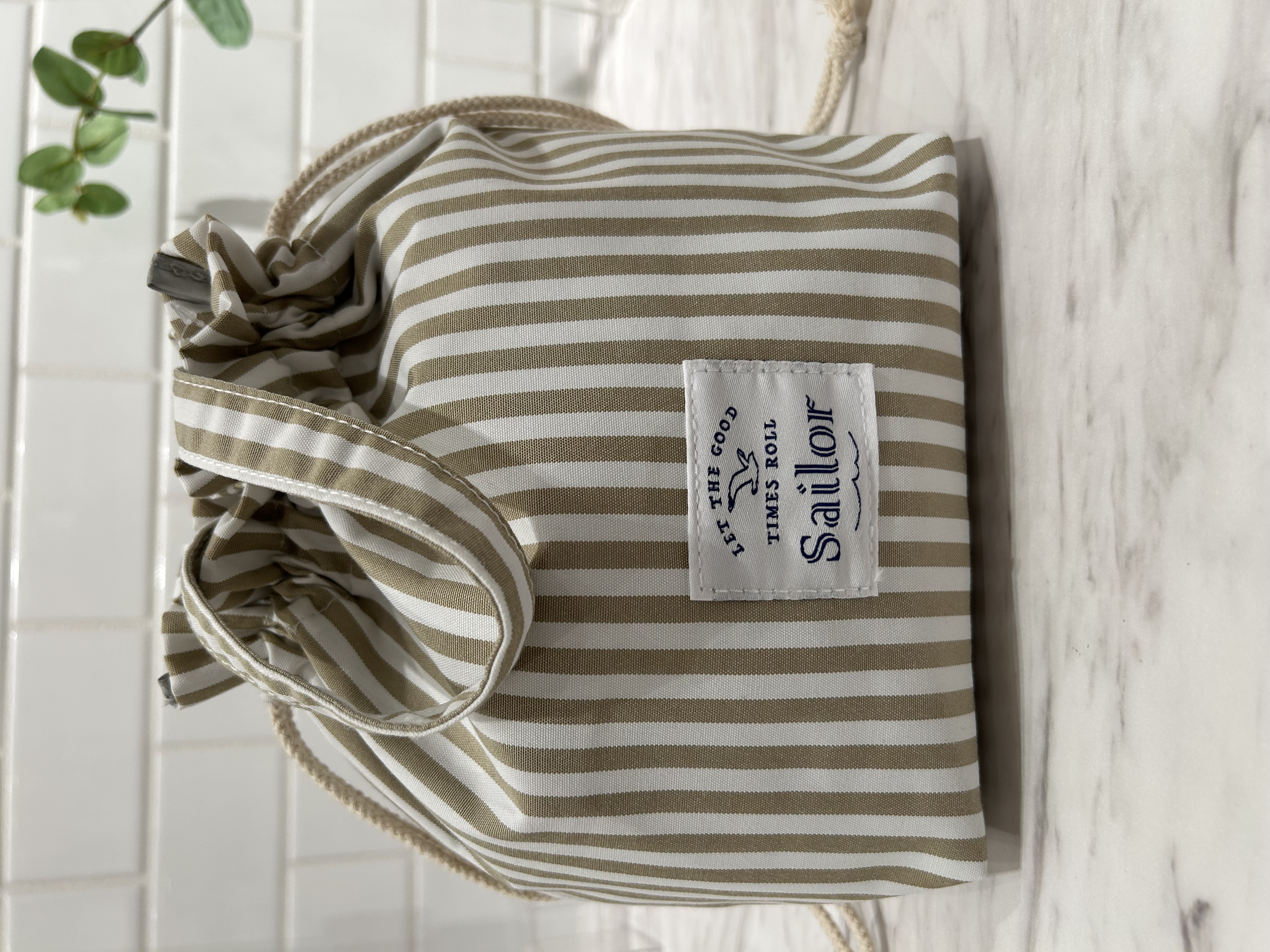 たかともさんの「212 KITCHEN STORE｜Sailor ランチバッグ BE」を使ったコーディネート