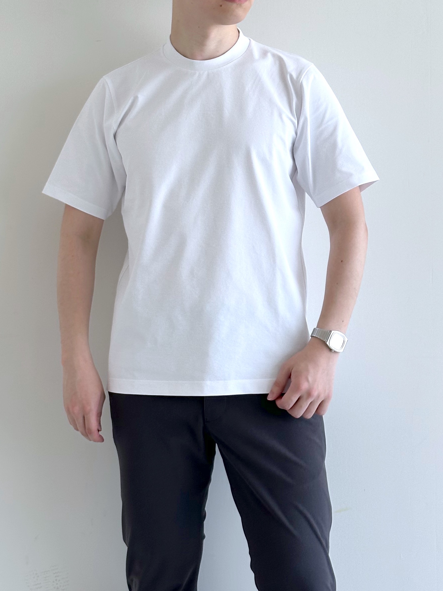 イッシーさんの「TAKEO KIKUCHI｜リップル小花シャツ」を使ったコーディネート