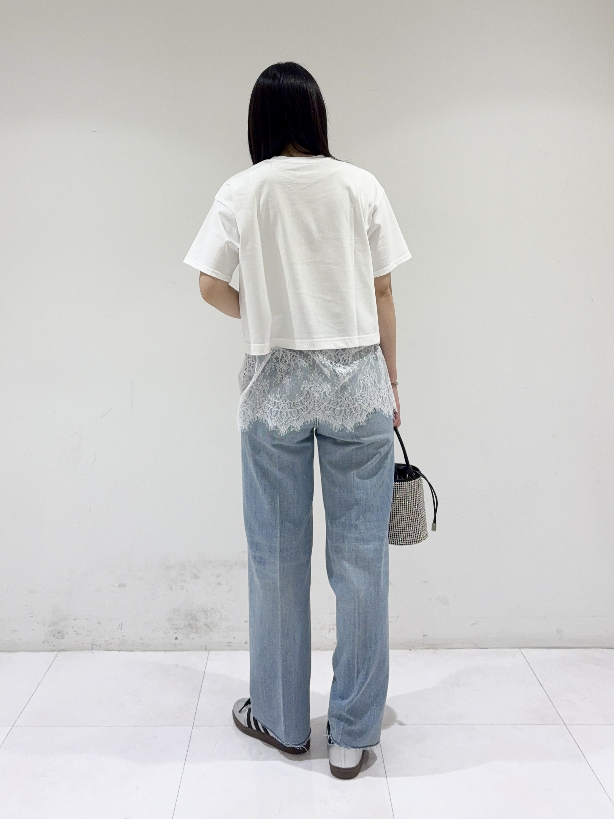 ayaさんの「DRESSTERIOR｜センタープレスストレートデニム」を使ったコーディネート