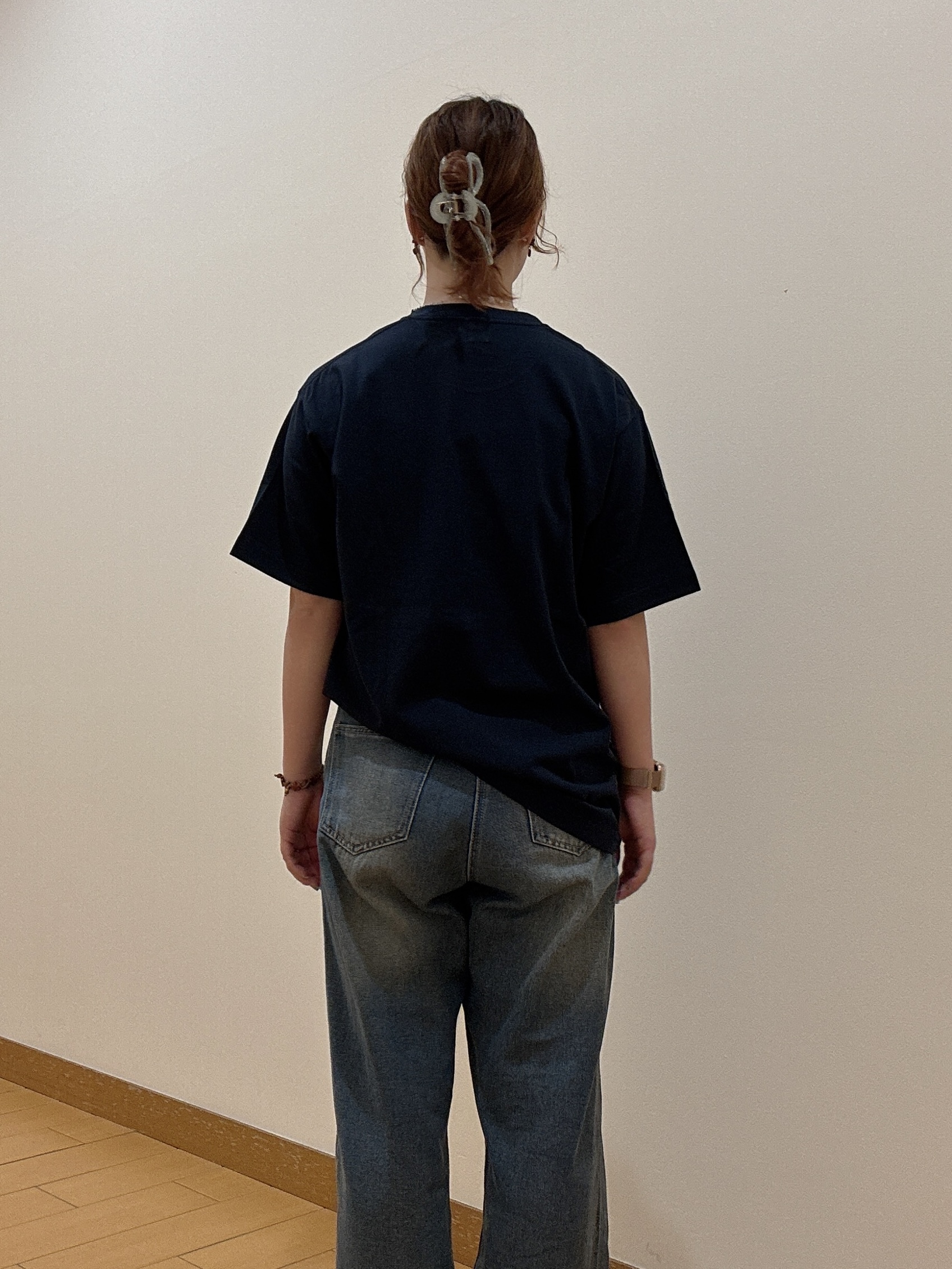 ヒナさんの「TAKEO KIKUCHI｜ポートレートアートＴシャツ」を使ったコーディネート