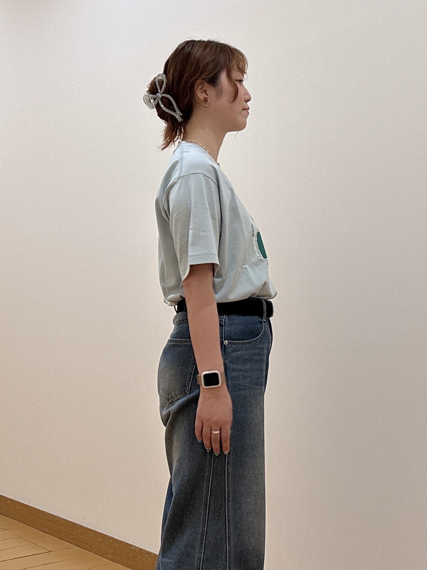 ヒナさんの「TAKEO KIKUCHI｜ポートレートアートＴシャツ」を使ったコーディネート