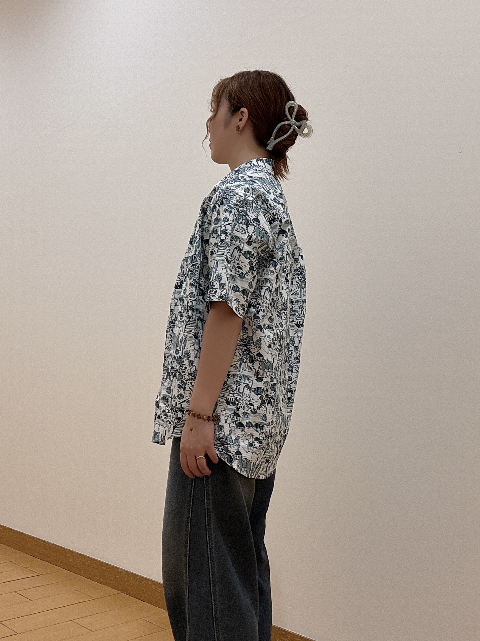 ヒナさんの「TAKEO KIKUCHI｜ポートレートアートＴシャツ」を使ったコーディネート