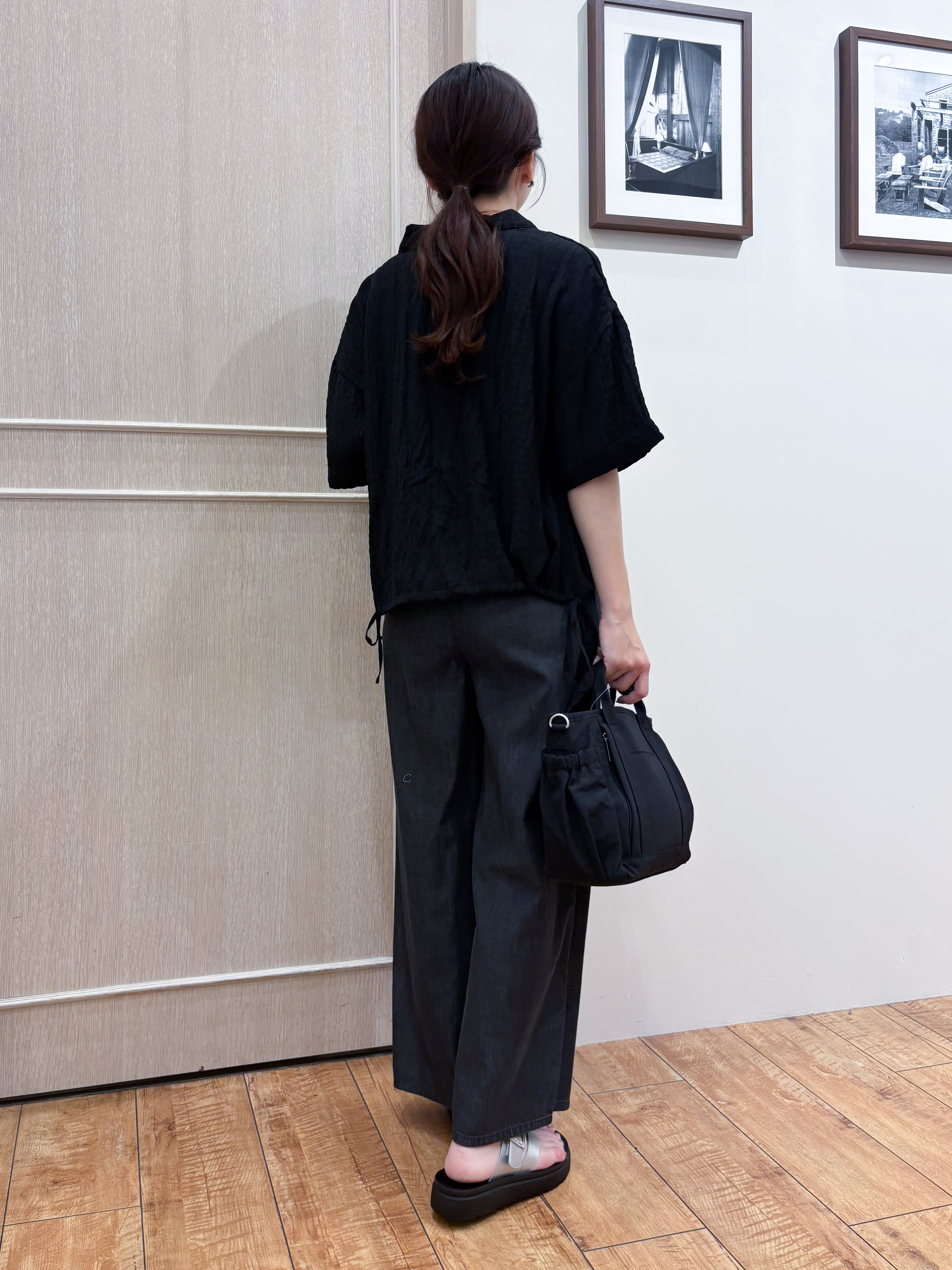 なみさんの「SHOO･LA･RUE｜【S-LL/洗濯機可/体型カバー】さらさら シャーリングシフォン 裾ドロストシャツ」を使ったコーディネート